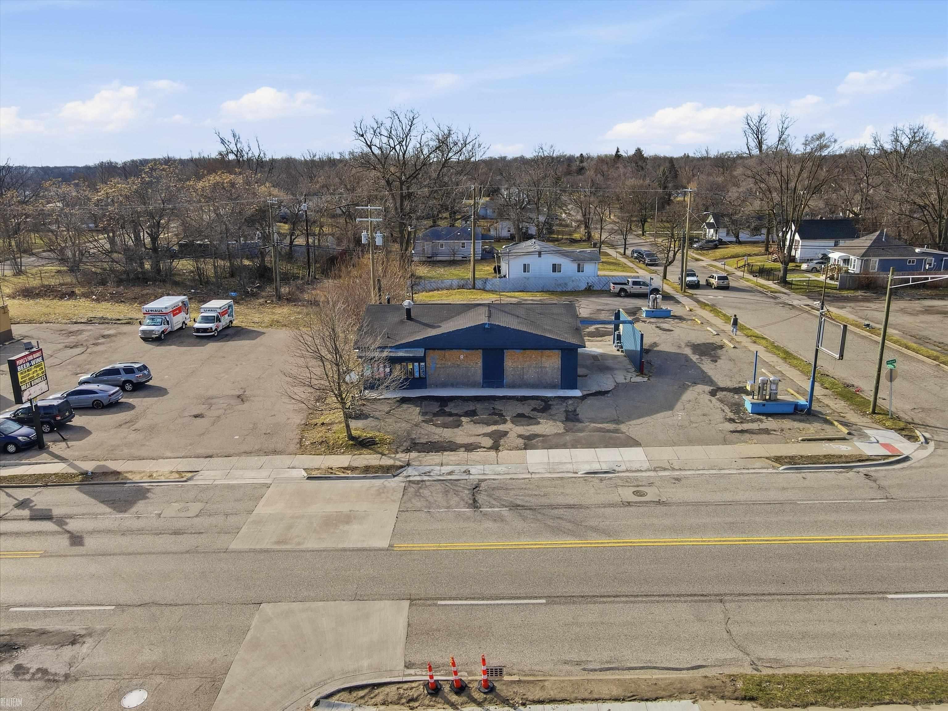 684 Auburn Avenue, Pontiac, MI, 48342