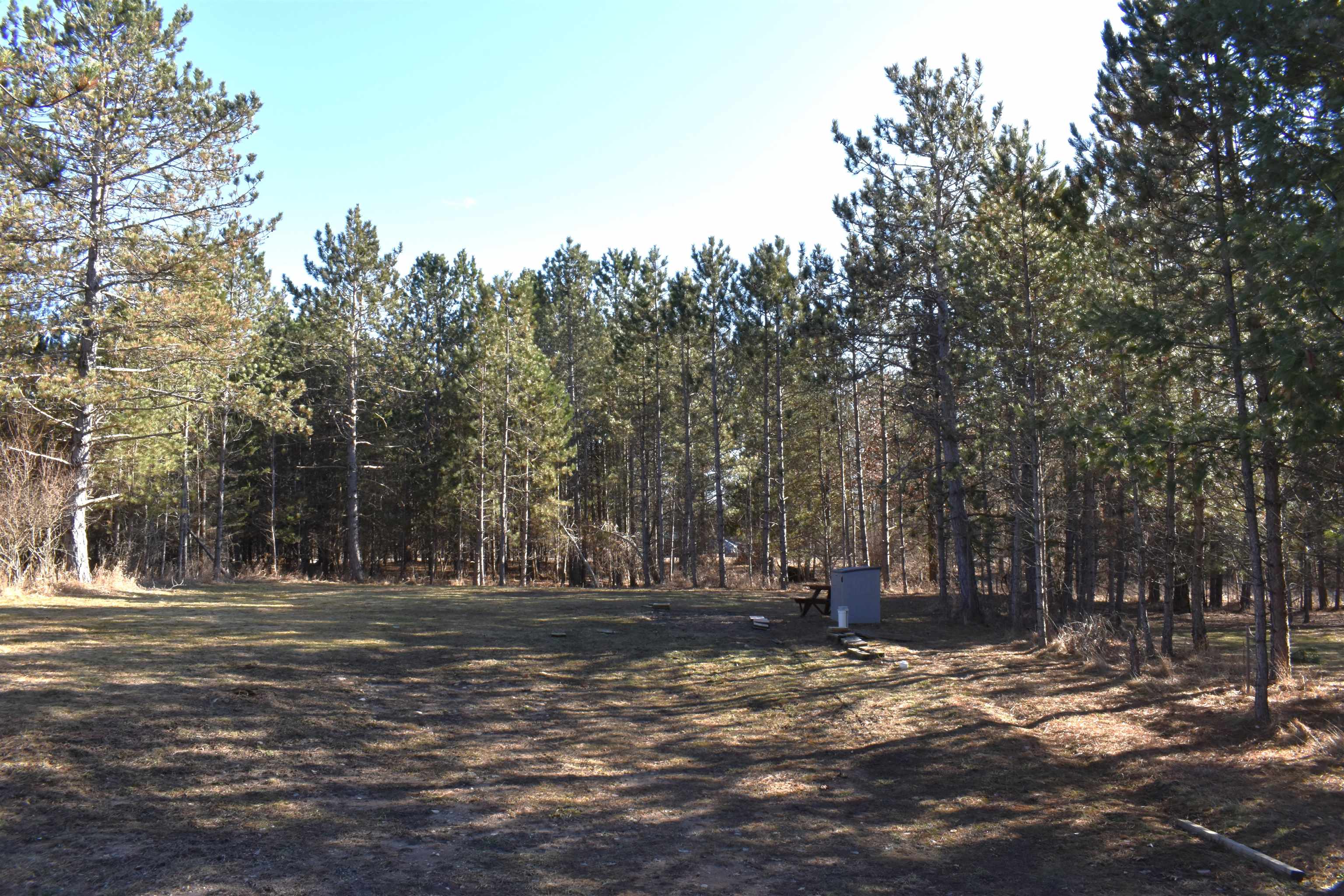 5438 Kings Way photo 1