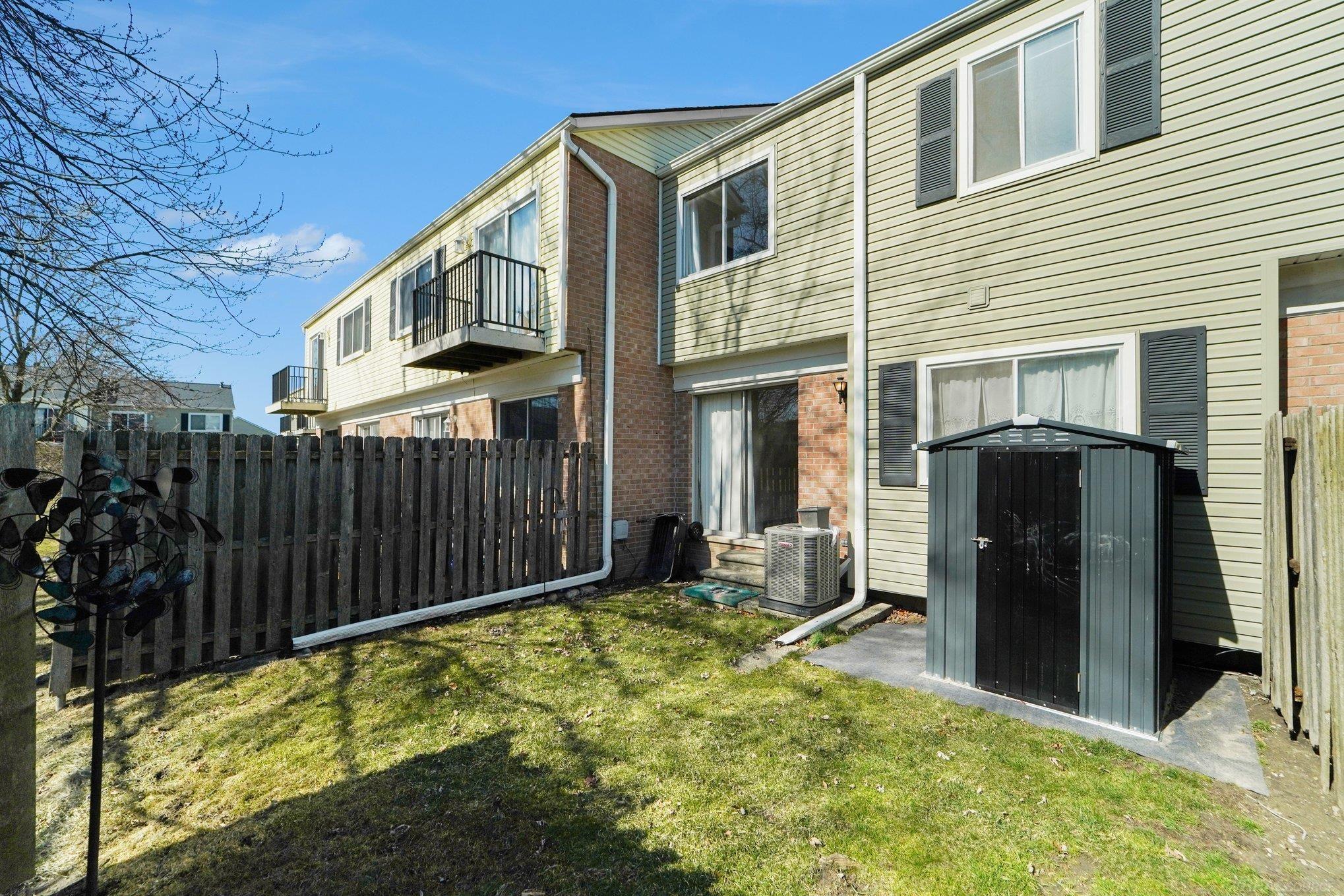 Homes for sale in Clinton Township, MI | 37545 Charter Oaks Blvd #SEC 6 BLDG 43, UNIT 291, Clinton Township, MI 48036 | MLS# 50201461