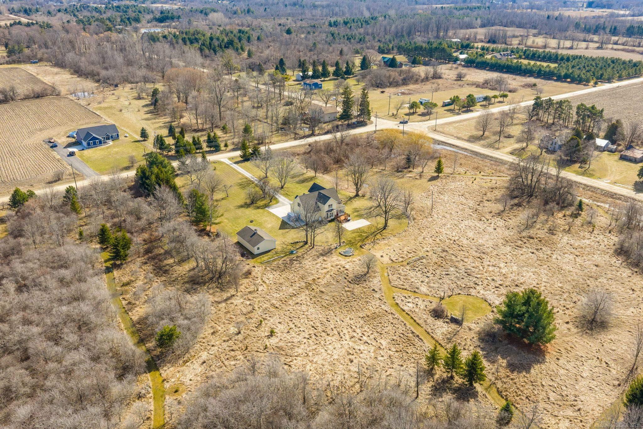 Homes for sale in Lexington, MI | 5948 Babcock Rd, Lexington, MI 48450 | MLS# 50201463