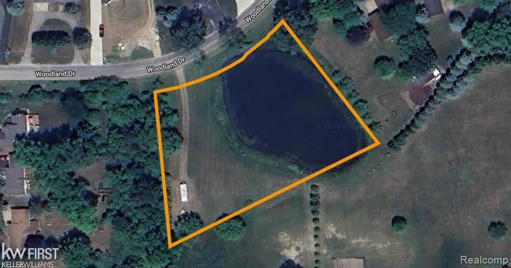 Homes for sale in Metamora, MI | 2951 Woodland Dr, Metamora, MI 48455 | MLS# 50201476