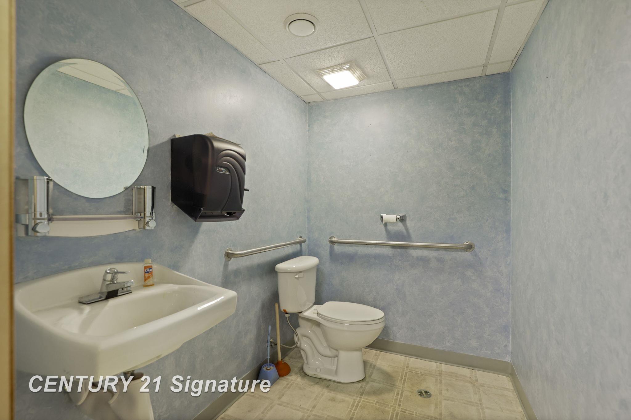 2019 Columbus Avenue, Bay City, MI, 48708