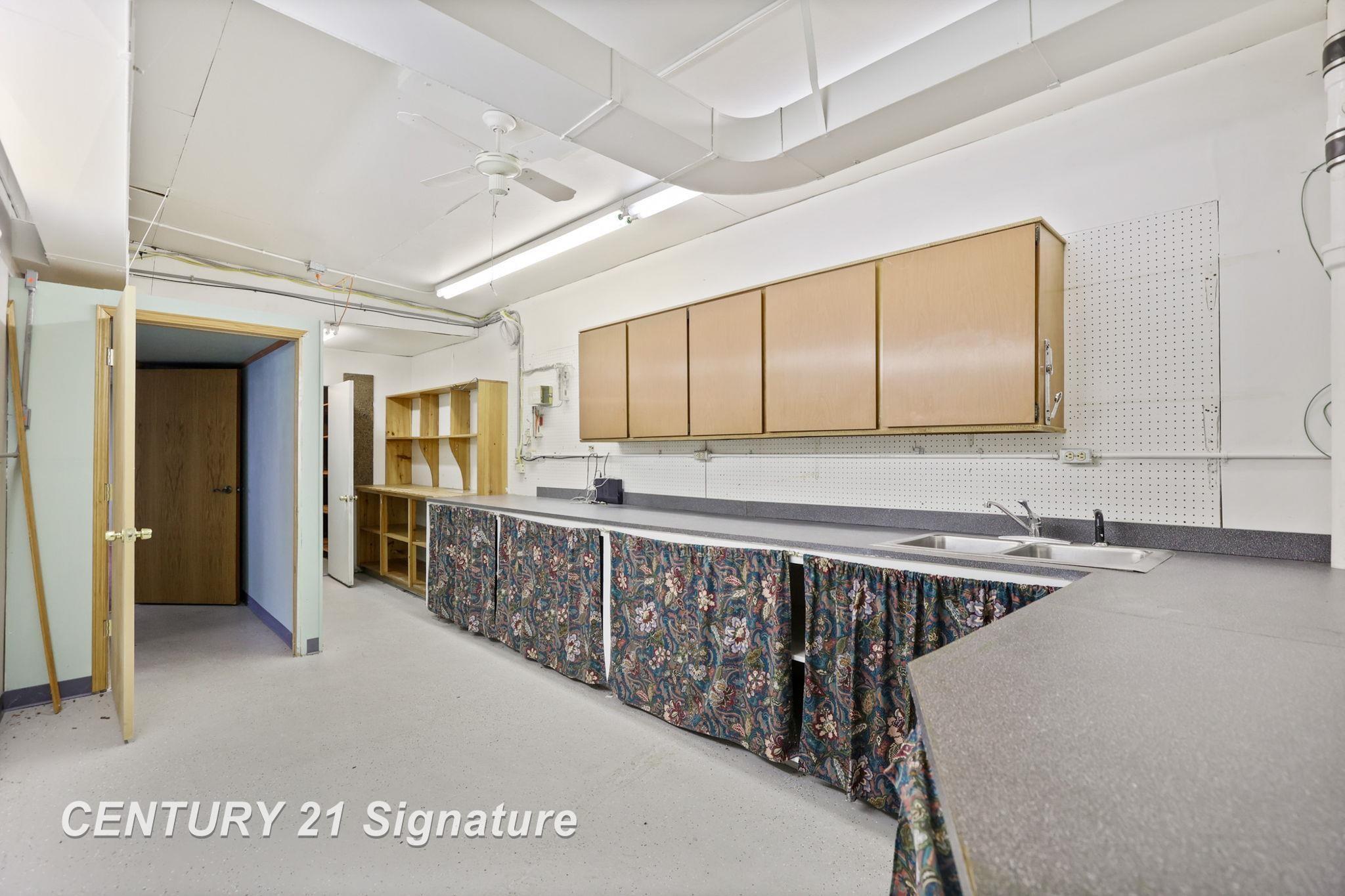 2019 Columbus Avenue, Bay City, MI, 48708