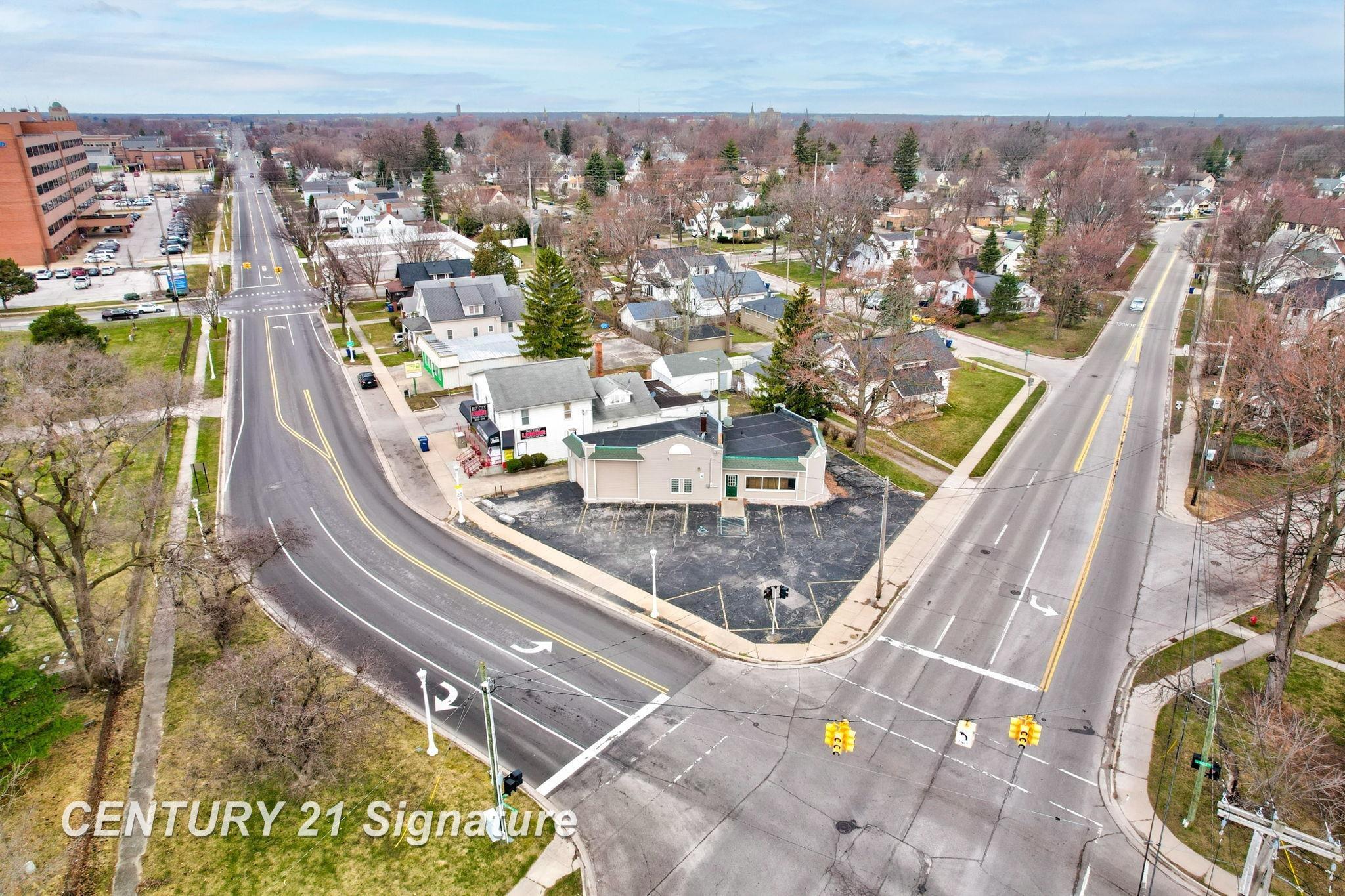 2019 Columbus Avenue, Bay City, MI, 48708