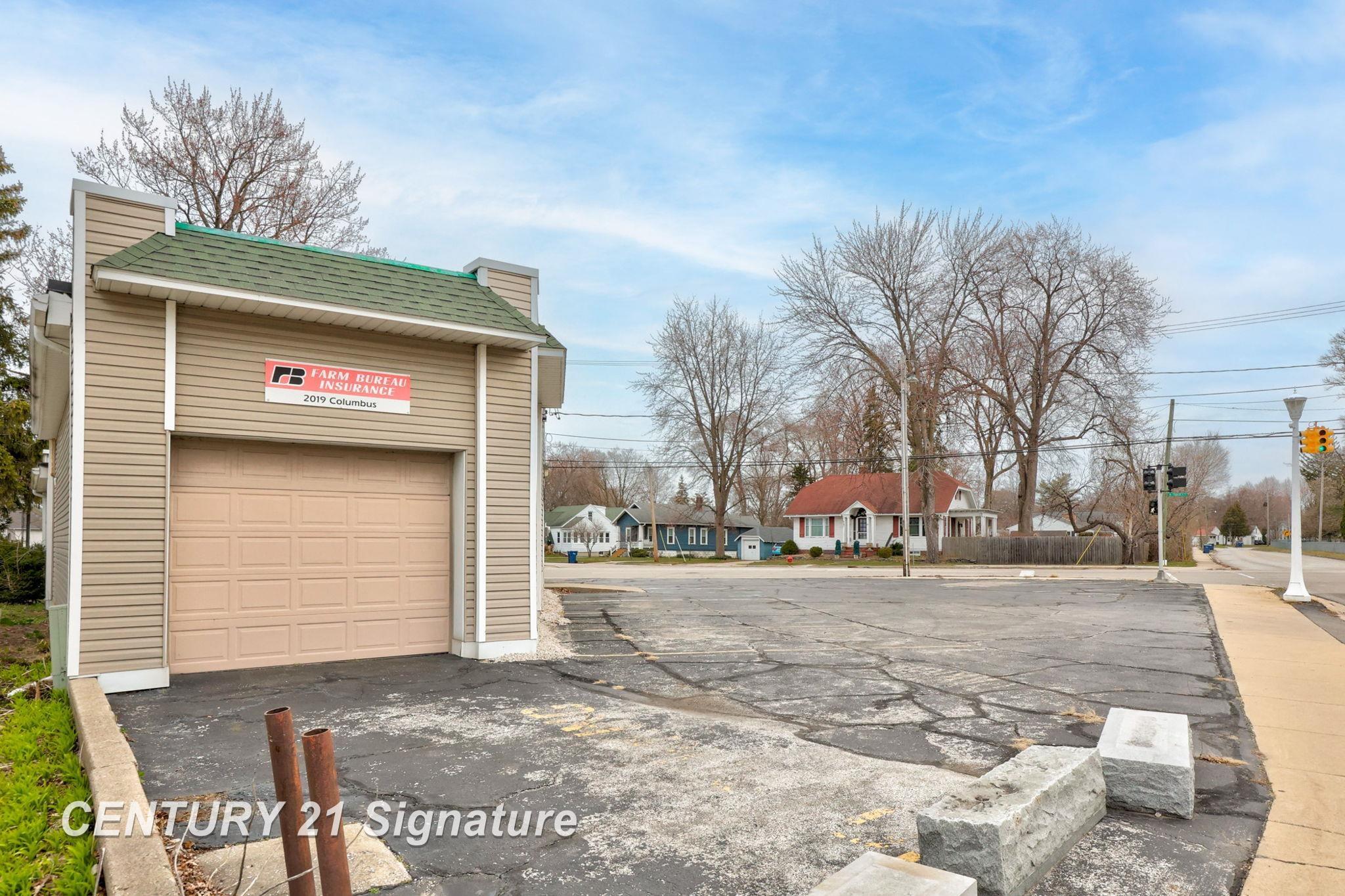 2019 Columbus Avenue, Bay City, MI, 48708