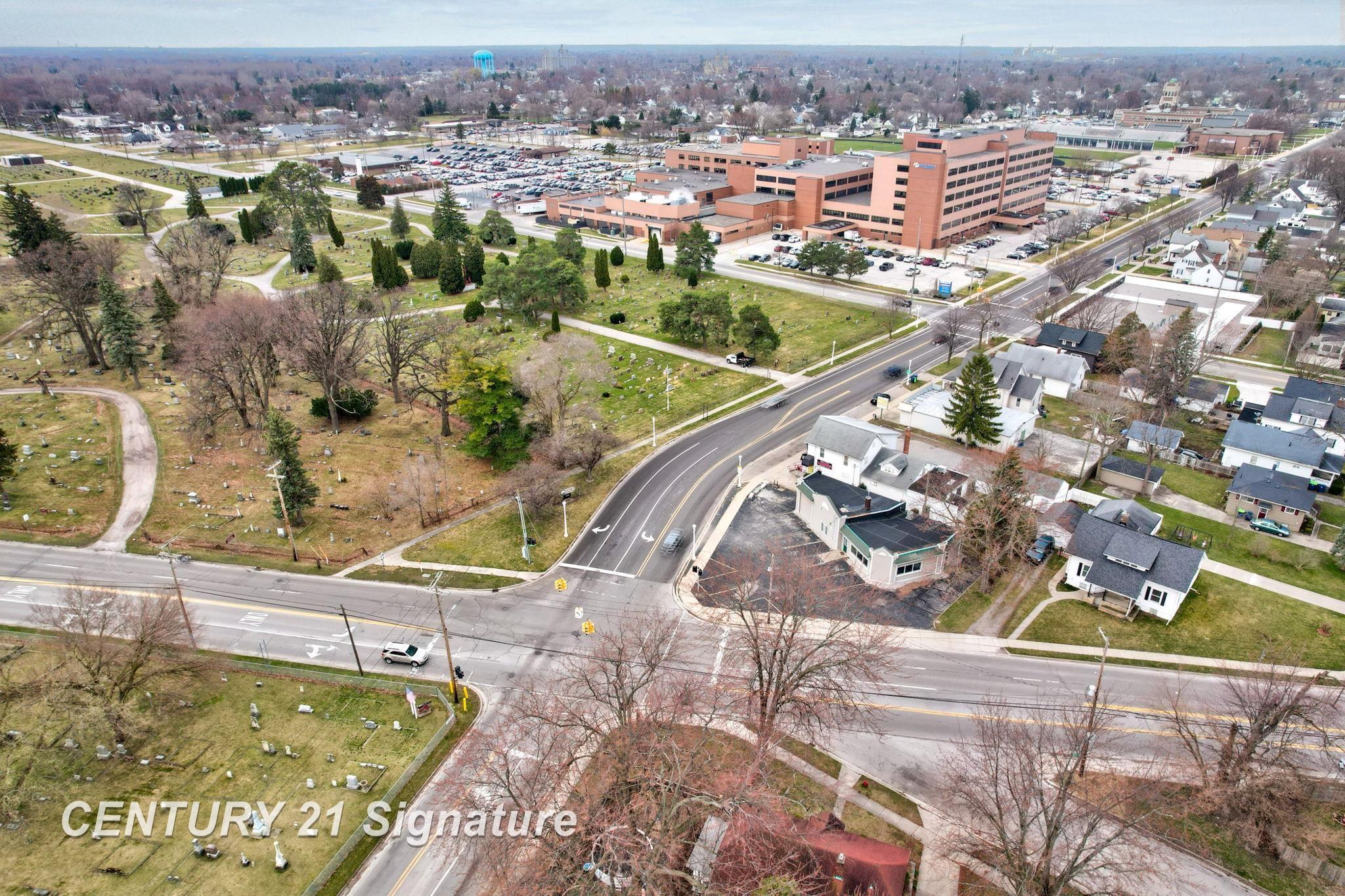 2019 Columbus Avenue, Bay City, MI, 48708