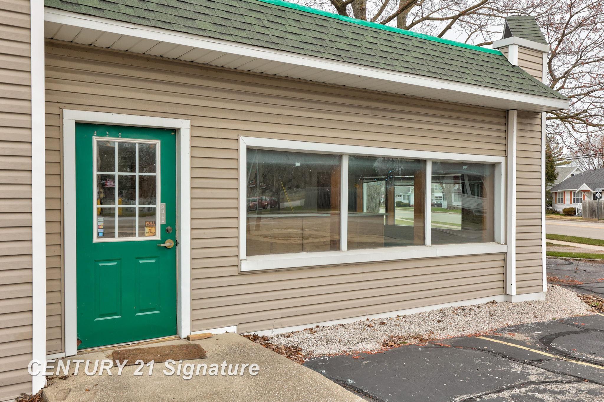 2019 Columbus Avenue, Bay City, MI, 48708