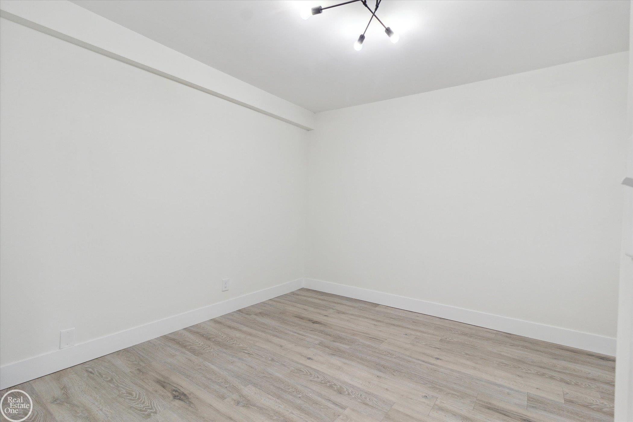 14221 Marshall Avenue, Warren, MI, 48089-5024