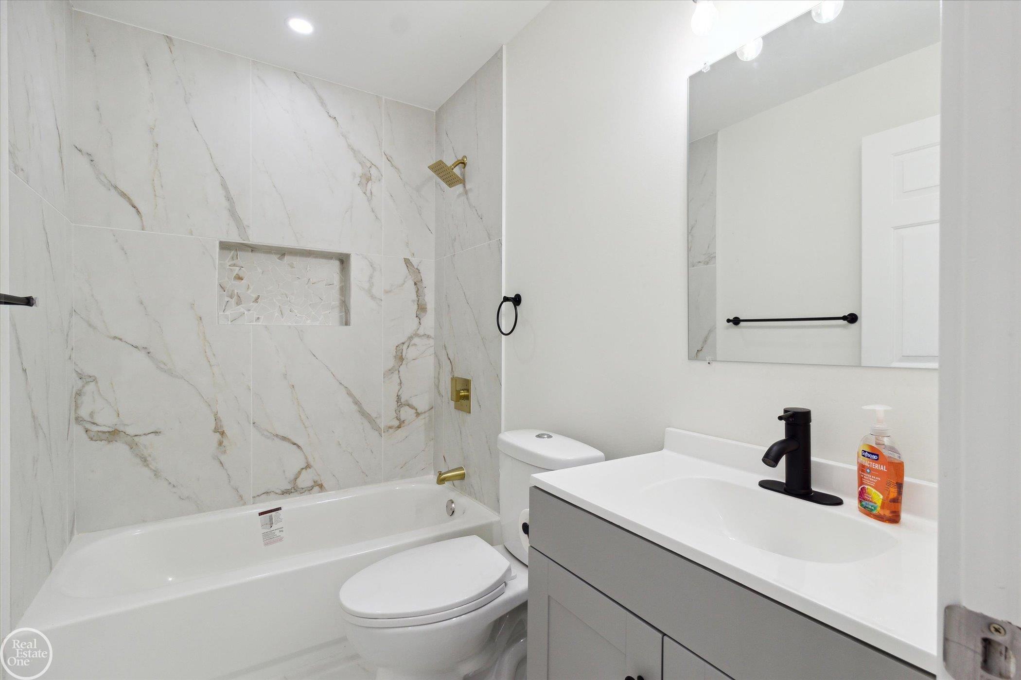 14221 Marshall Avenue, Warren, MI, 48089-5024