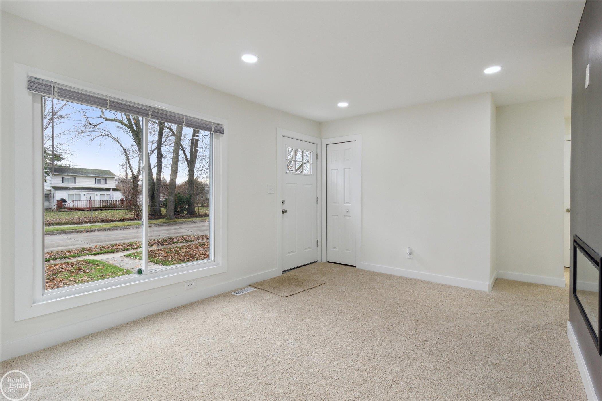 14221 Marshall Avenue, Warren, MI, 48089-5024