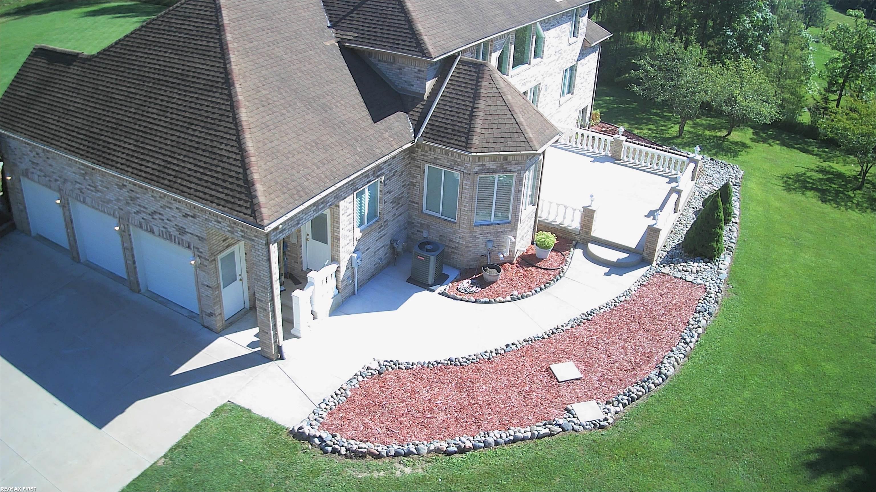 400 E Romeo Road, Oakland, MI, 48363