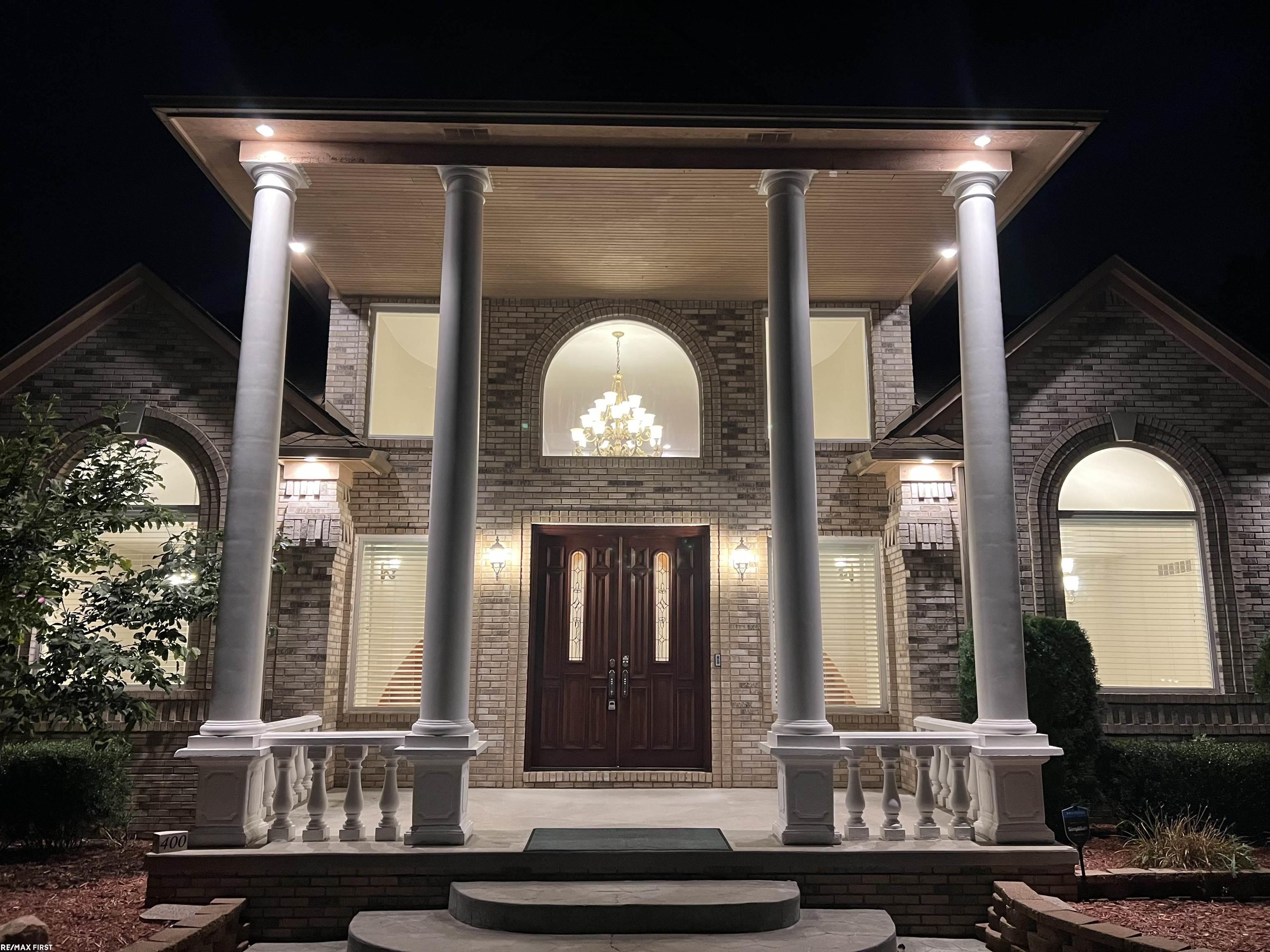 400 E Romeo Road, Oakland, MI, 48363