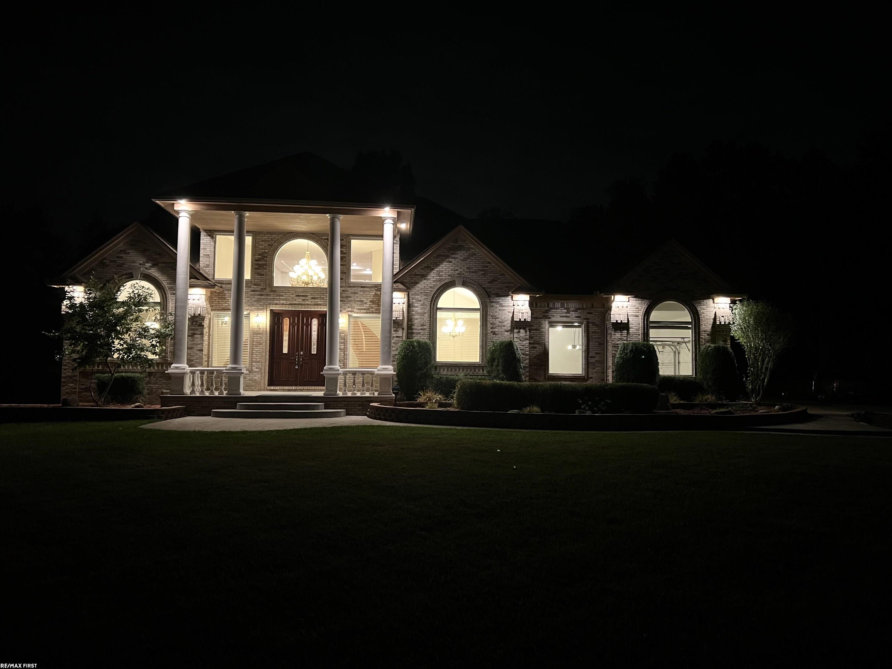 400 E Romeo Road, Oakland, MI, 48363