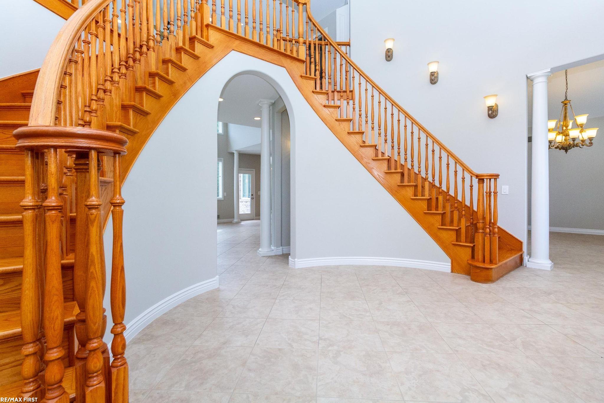 400 E Romeo Road, Oakland, MI, 48363