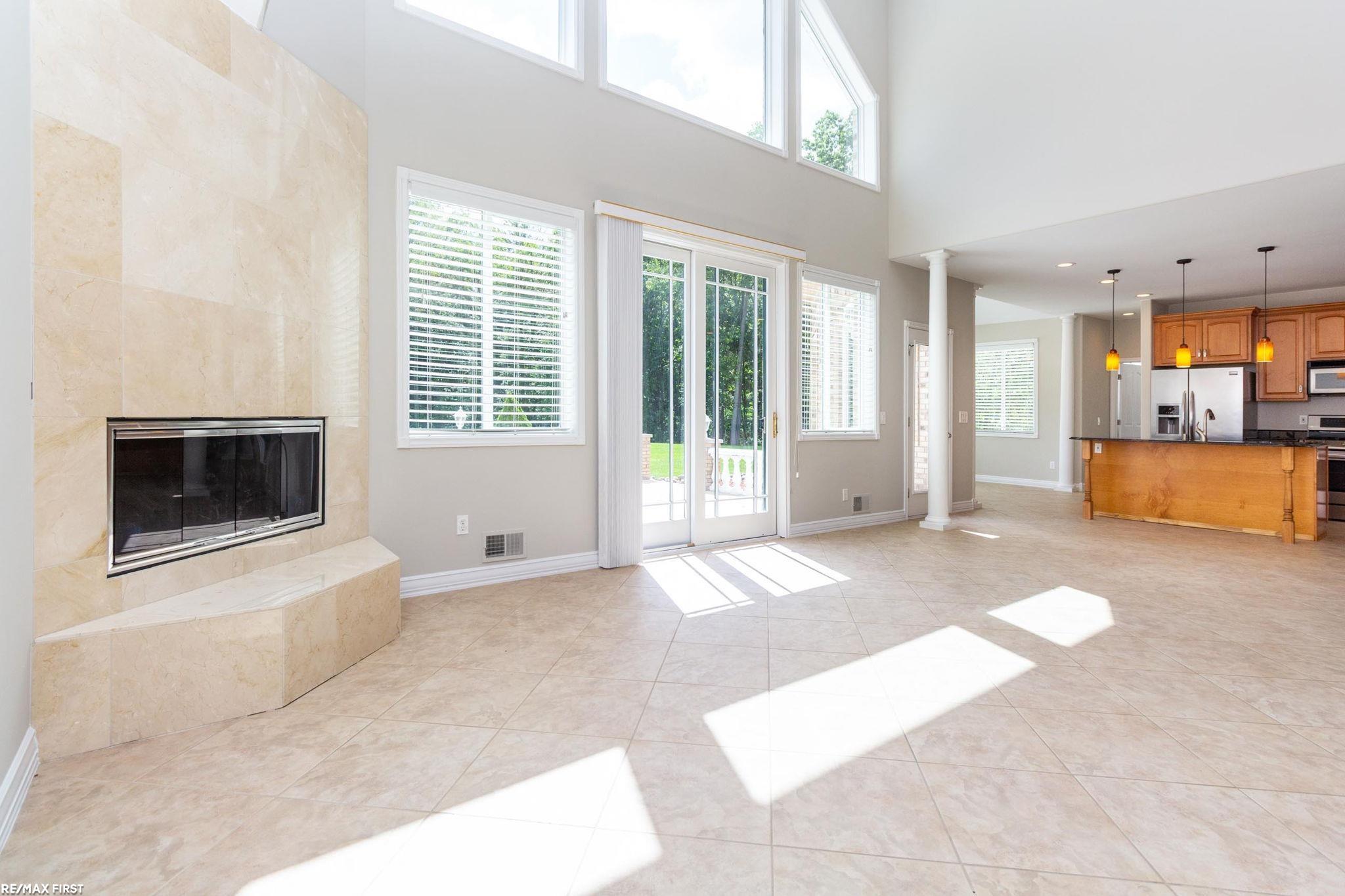 400 E Romeo Road, Oakland, MI, 48363