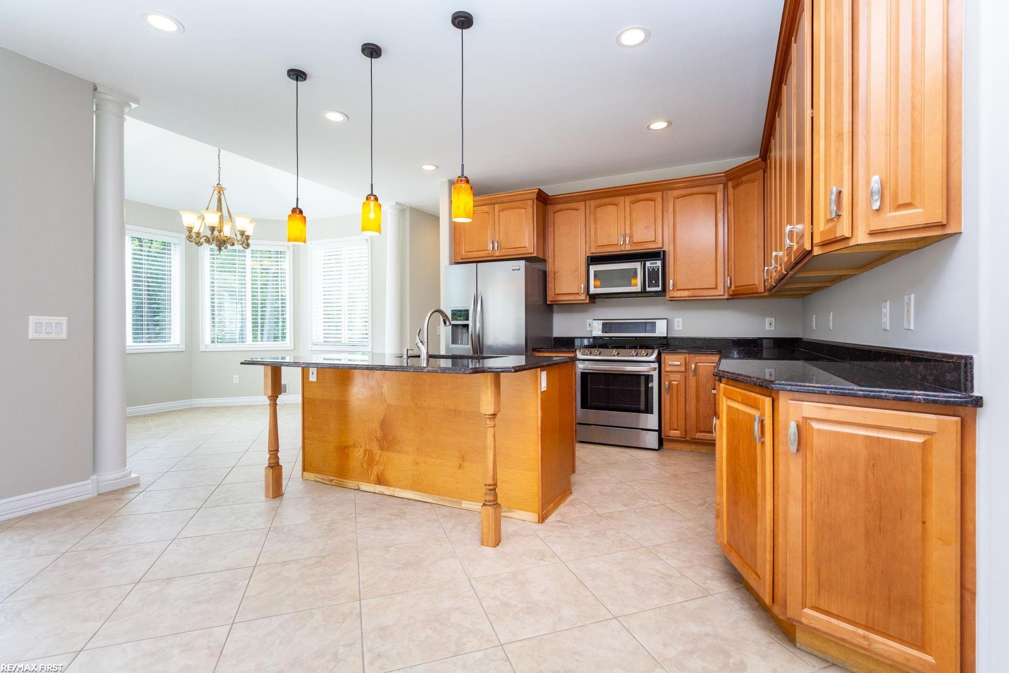 400 E Romeo Road, Oakland, MI, 48363