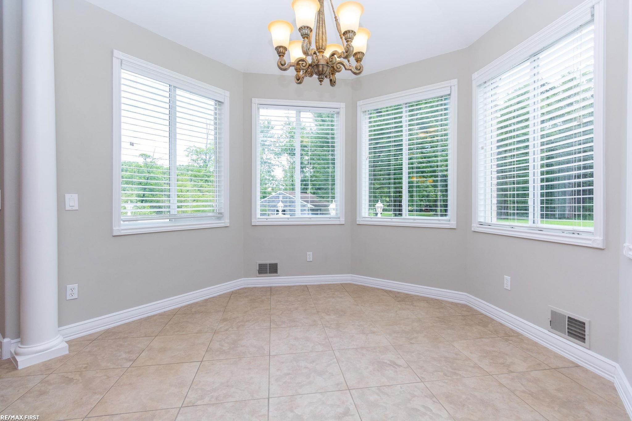 400 E Romeo Road, Oakland, MI, 48363