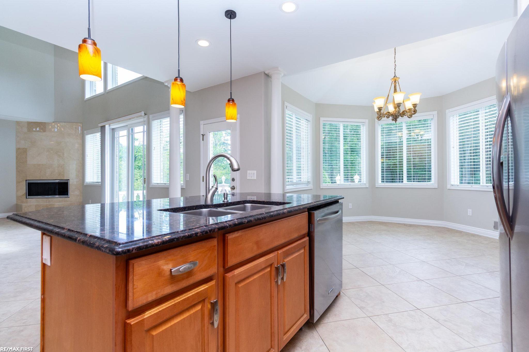 400 E Romeo Road, Oakland, MI, 48363