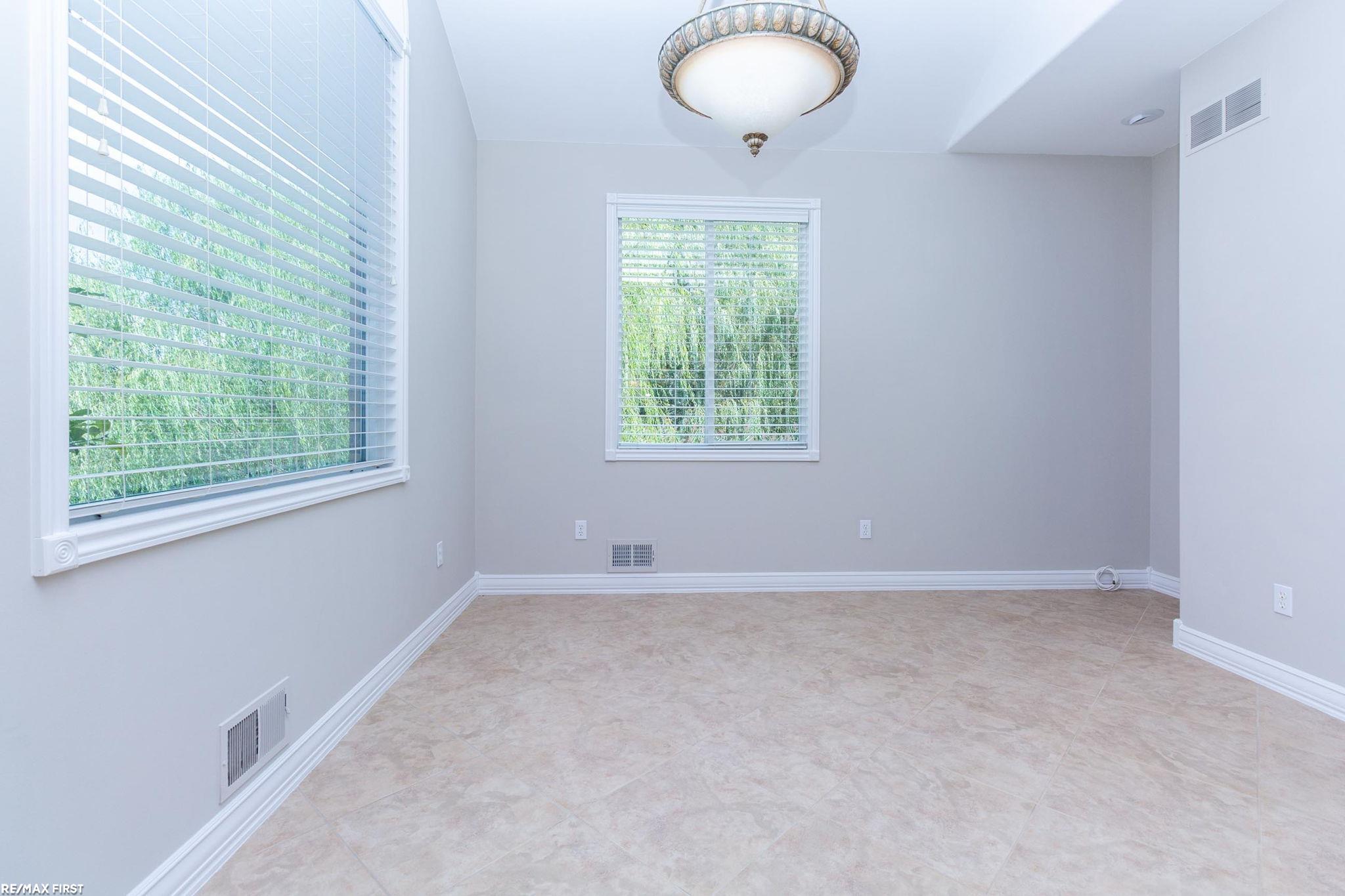 400 E Romeo Road, Oakland, MI, 48363