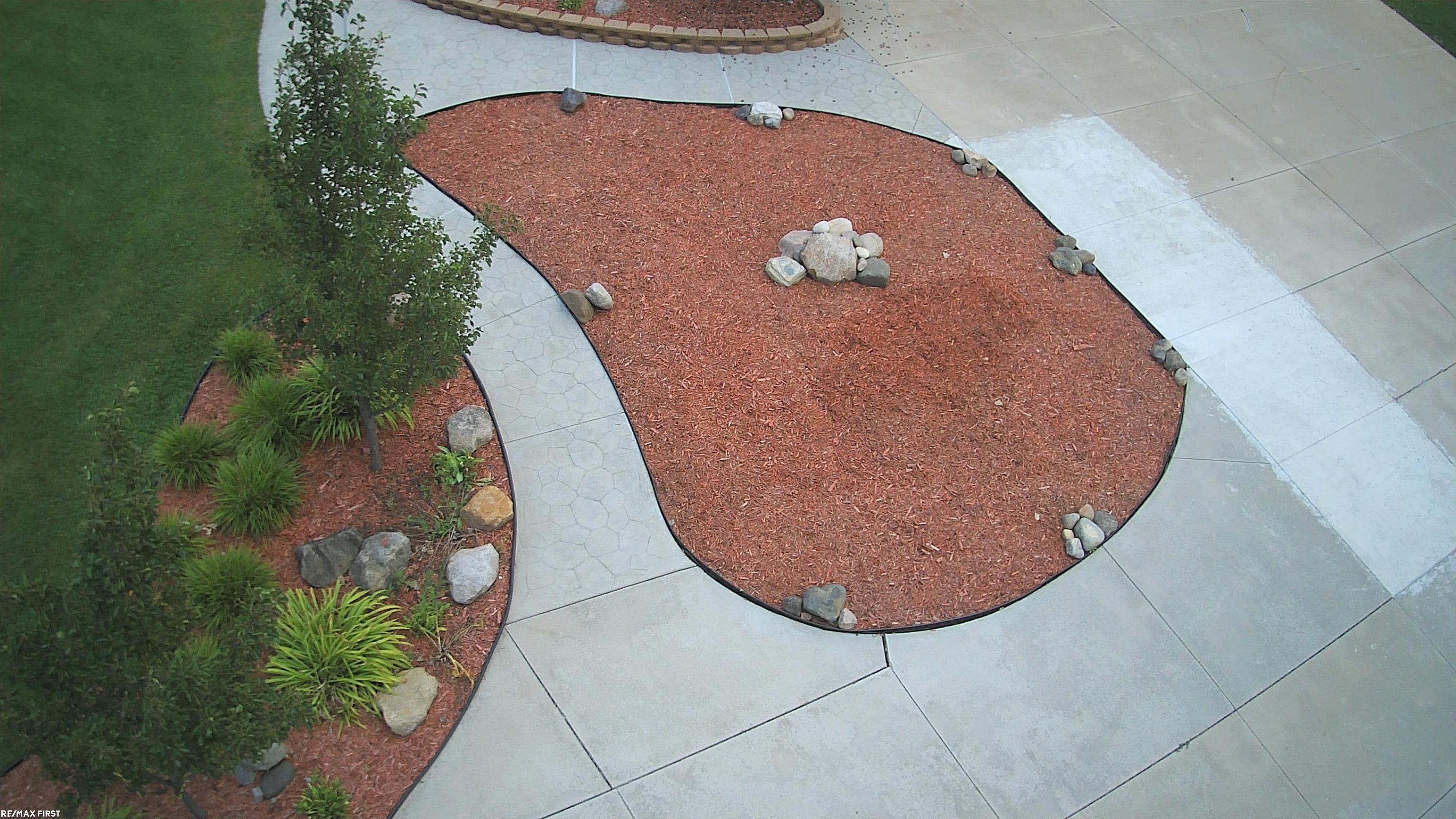 400 E Romeo Road, Oakland, MI, 48363