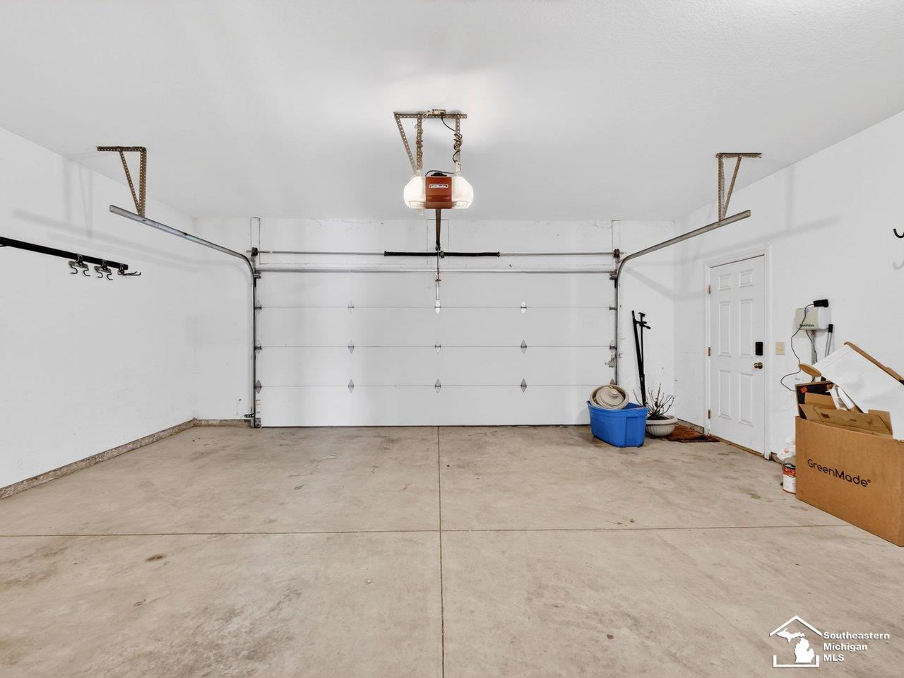 Temperance, MI, 48182