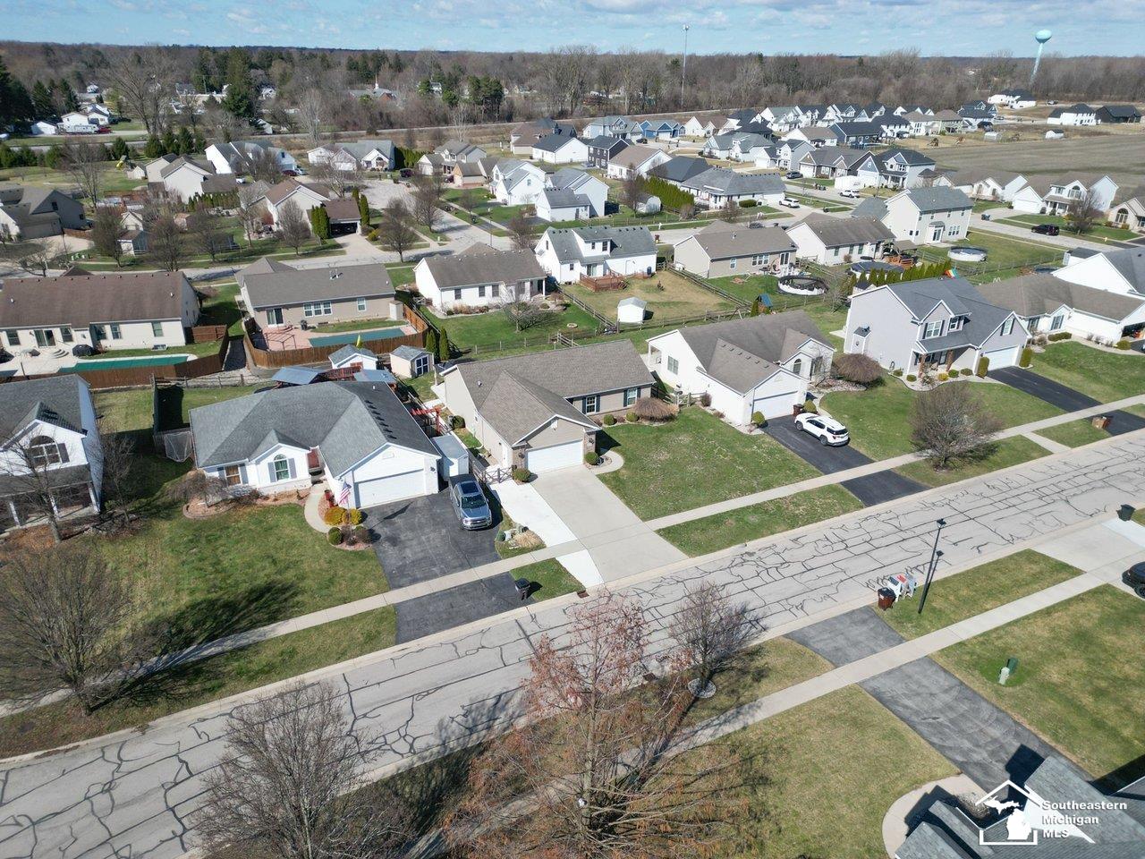 Temperance, MI, 48182