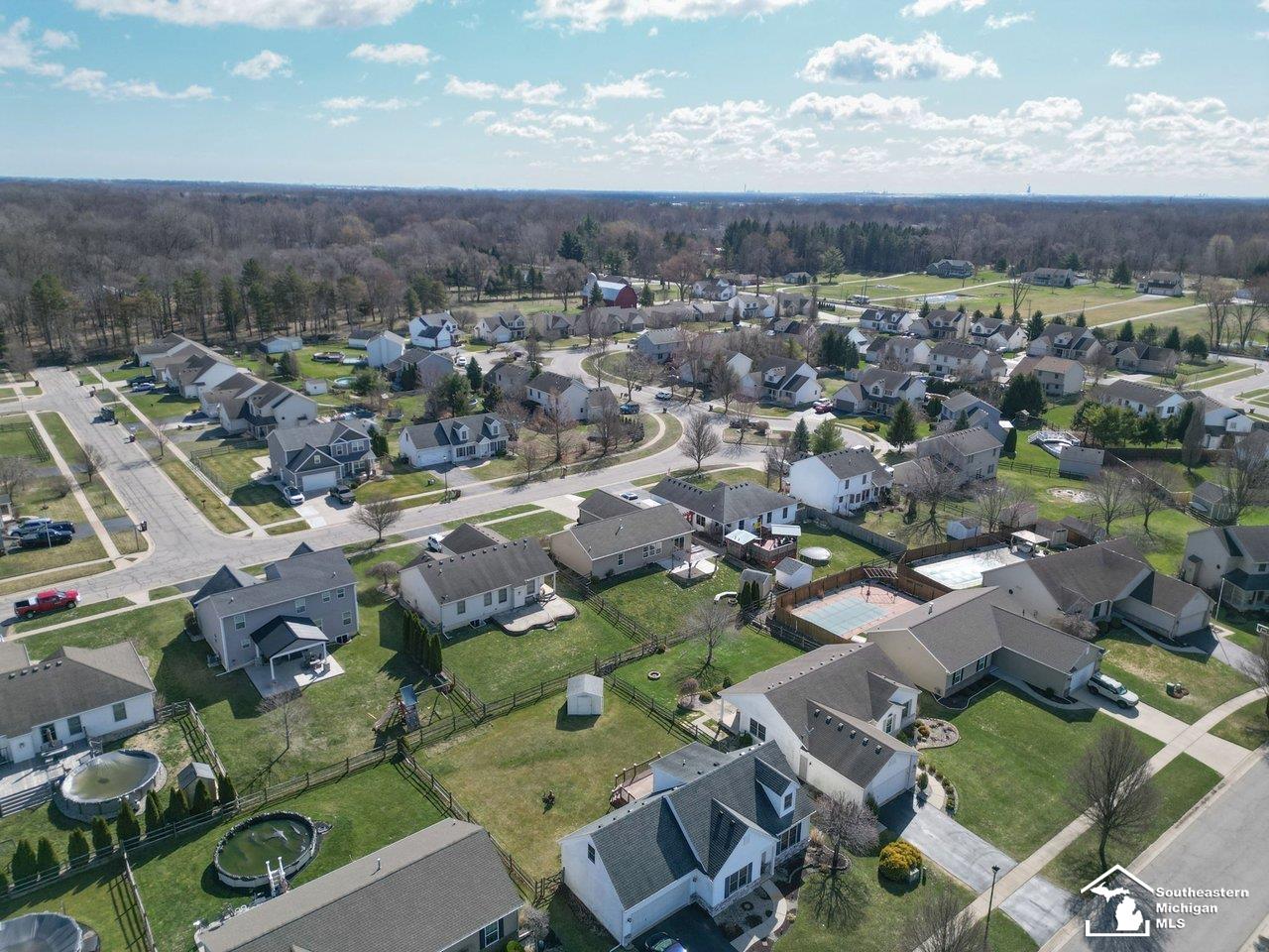 Temperance, MI, 48182