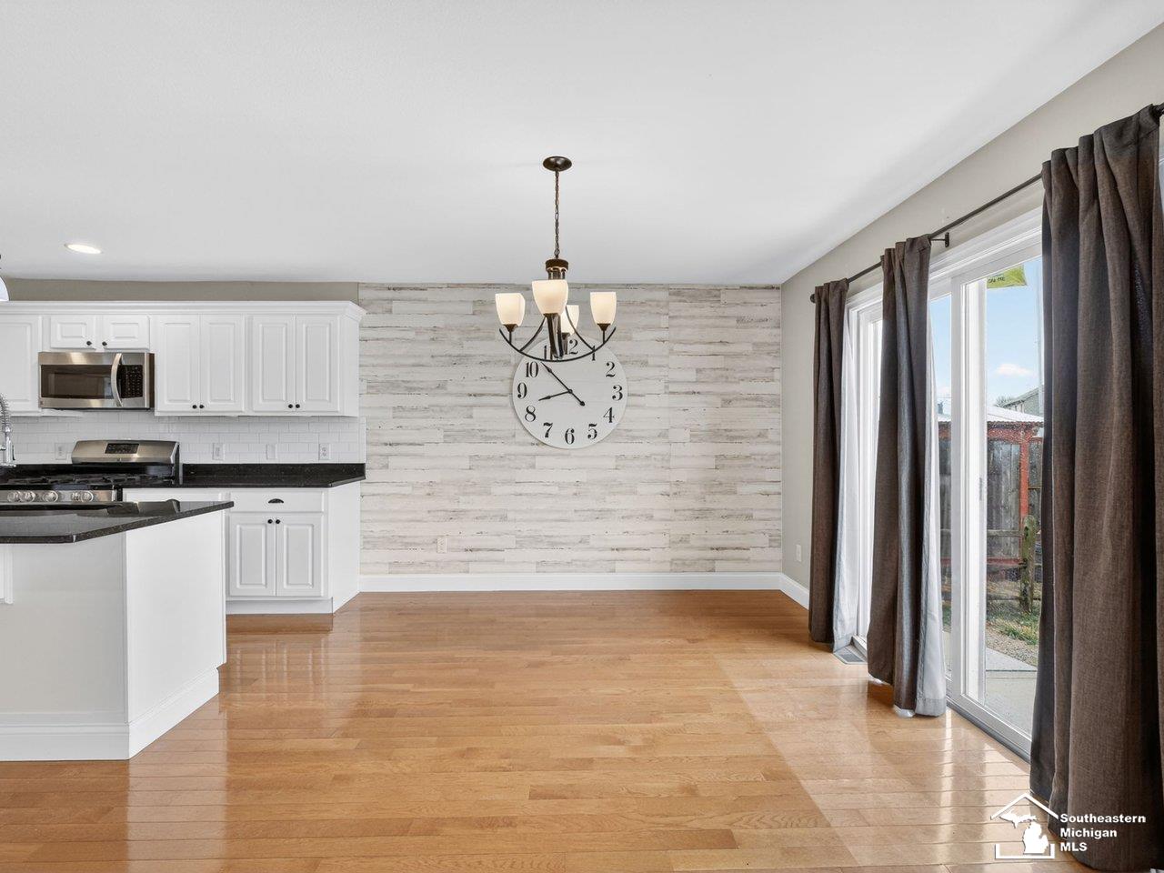 Temperance, MI, 48182