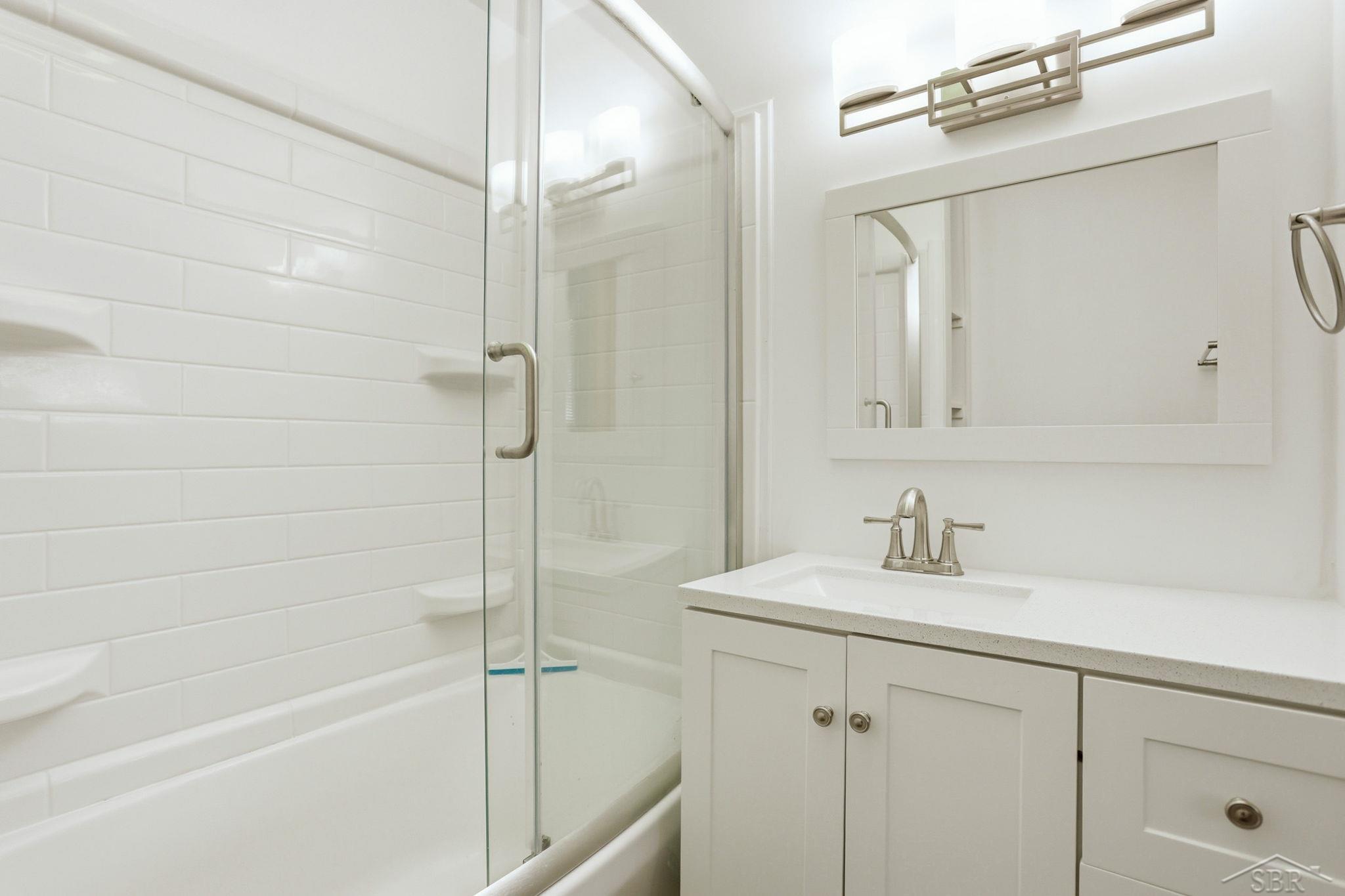 4975 Henry Drive, Saginaw, MI, 48638