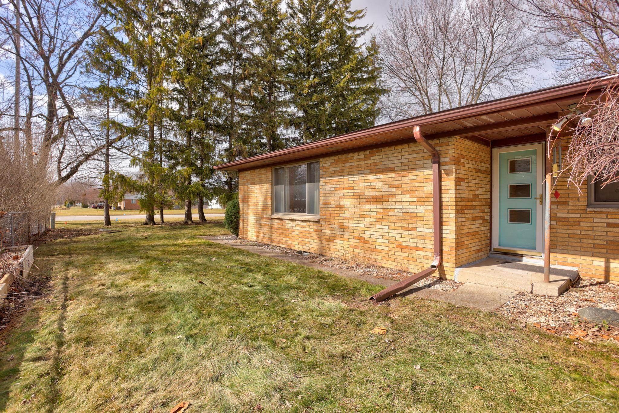 4975 Henry Drive, Saginaw, MI, 48638