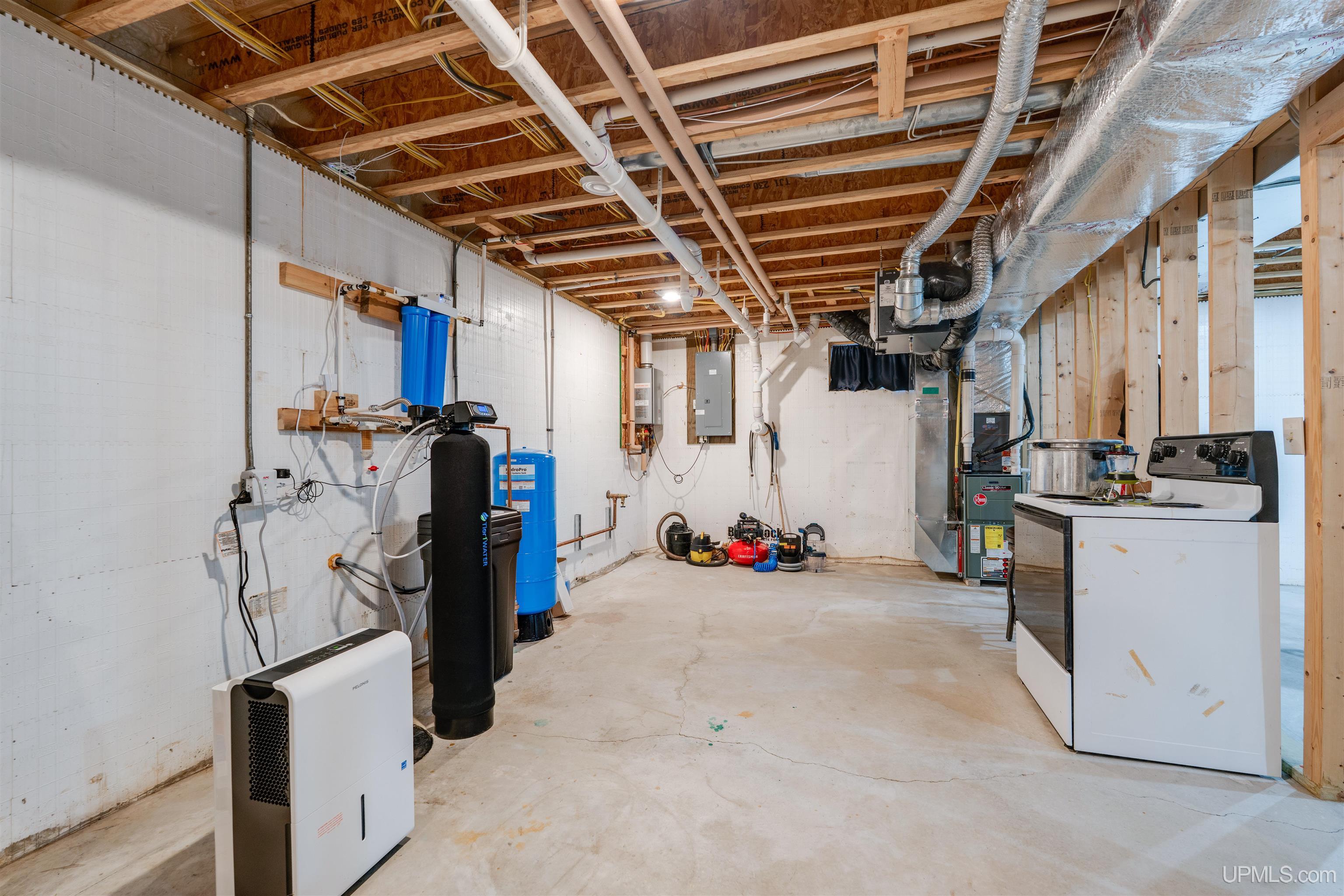 17461 W Us 2 Highway, Gould City, MI, 49838