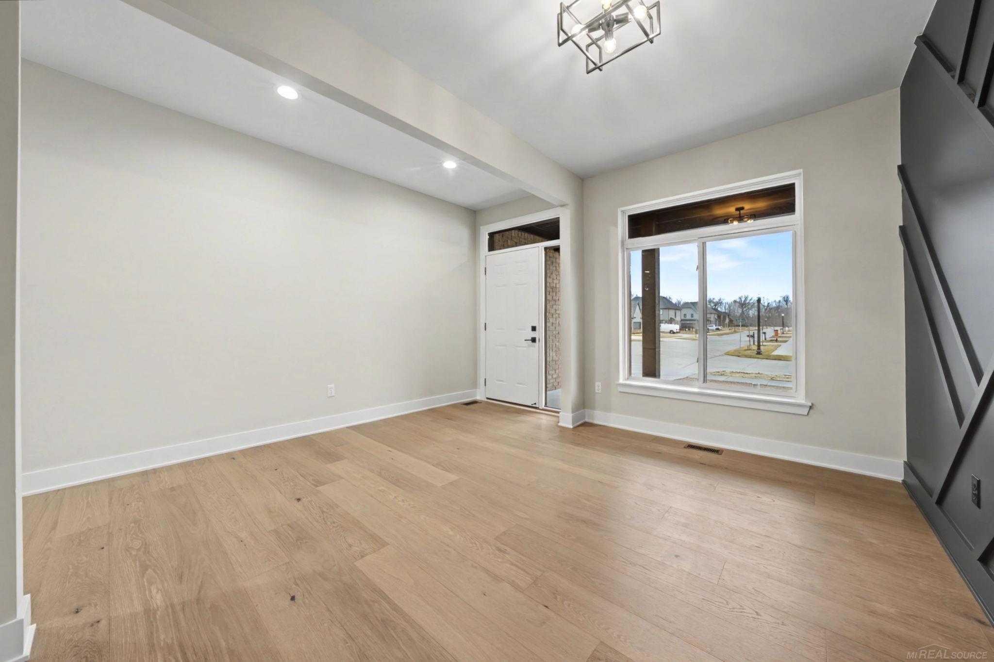 14635 Glenshire Drive, Sterling Heights, MI, 48312