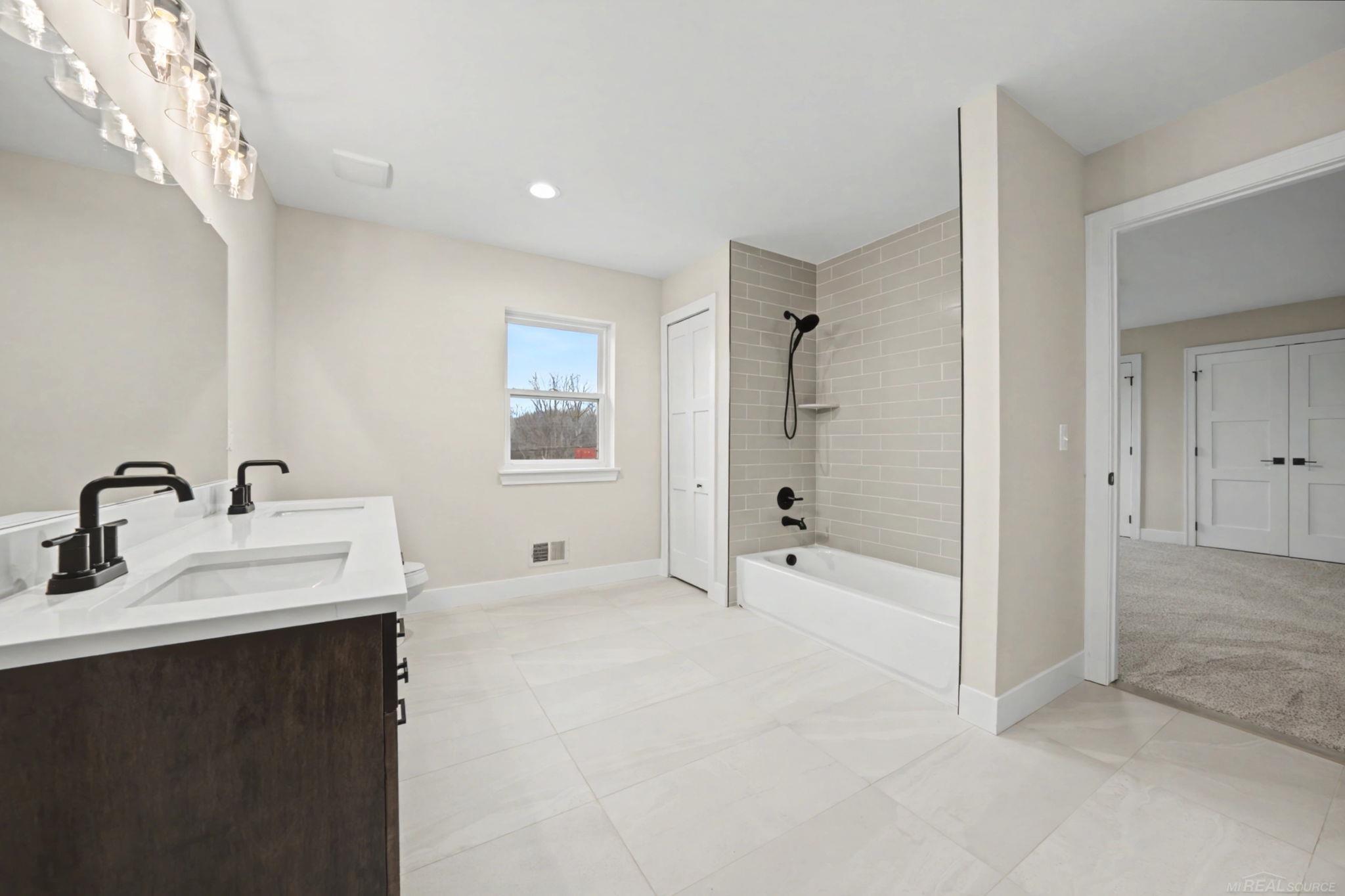 14635 Glenshire Drive, Sterling Heights, MI, 48312