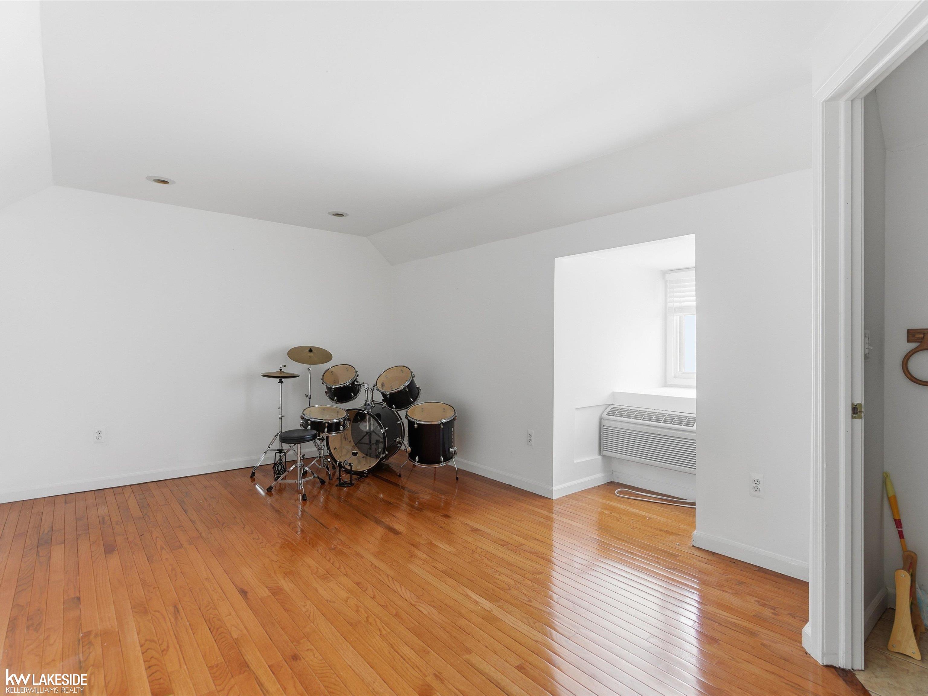 53792 Dominique Court, Shelby Twp, MI, 48315