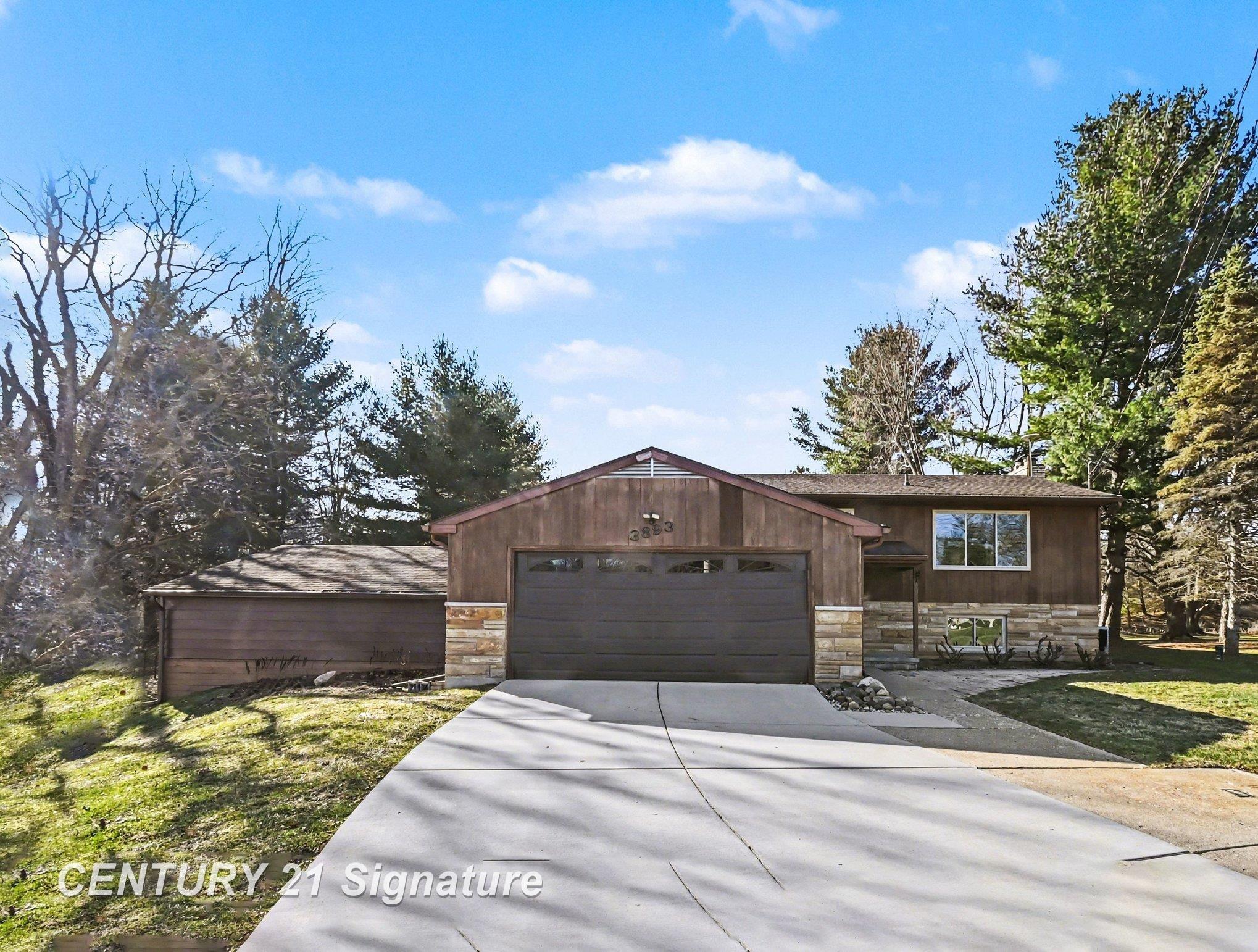 Homes for sale in De Witt, MI | 3893 Sage Ln, De Witt, MI 48820 | MLS# 50201573