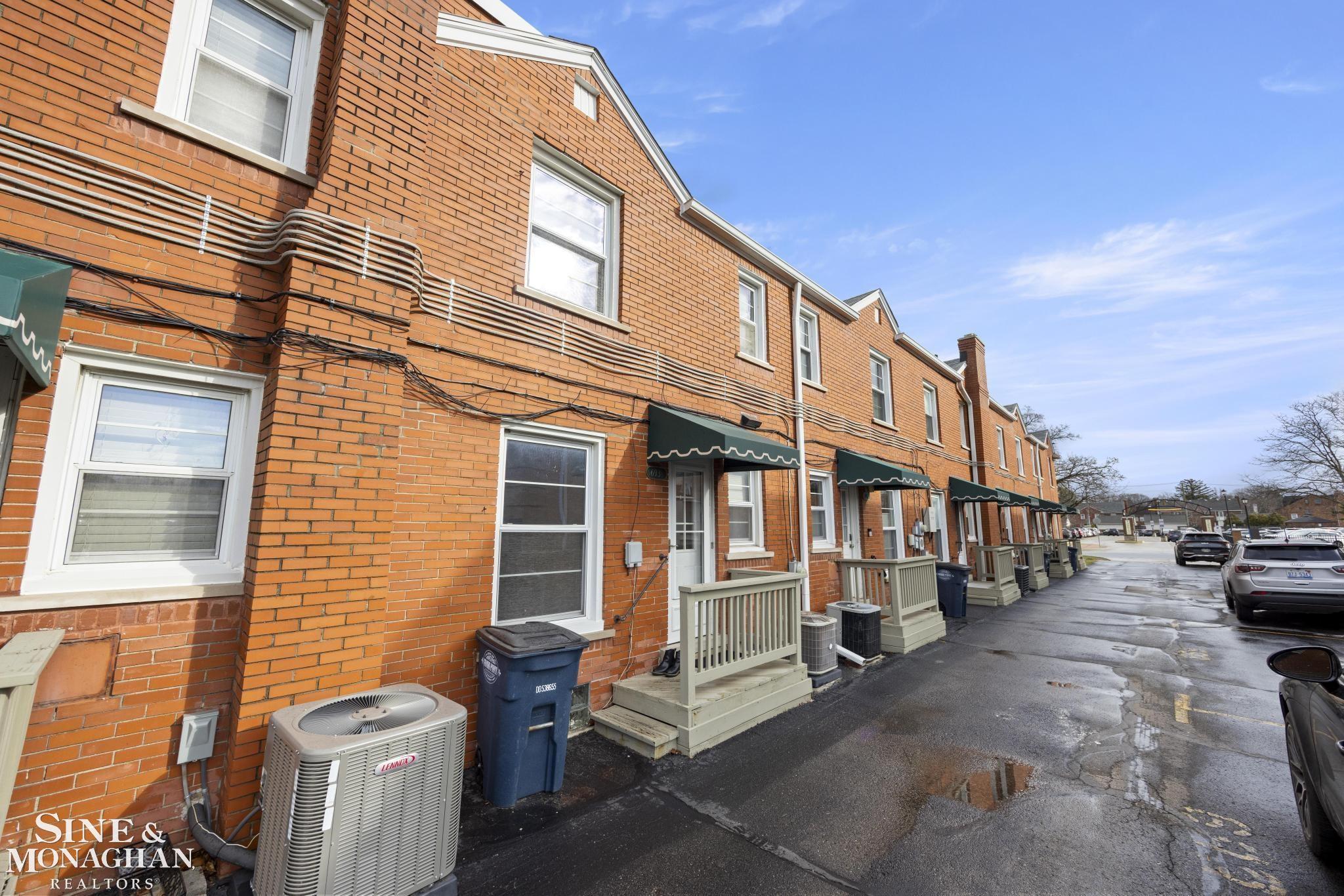 693 1/2 Saint Clair Street, Grosse Pointe, MI, 48230