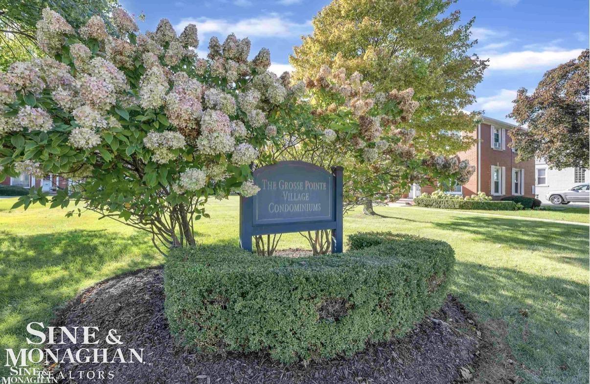 693 1/2 Saint Clair Street, Grosse Pointe, MI, 48230