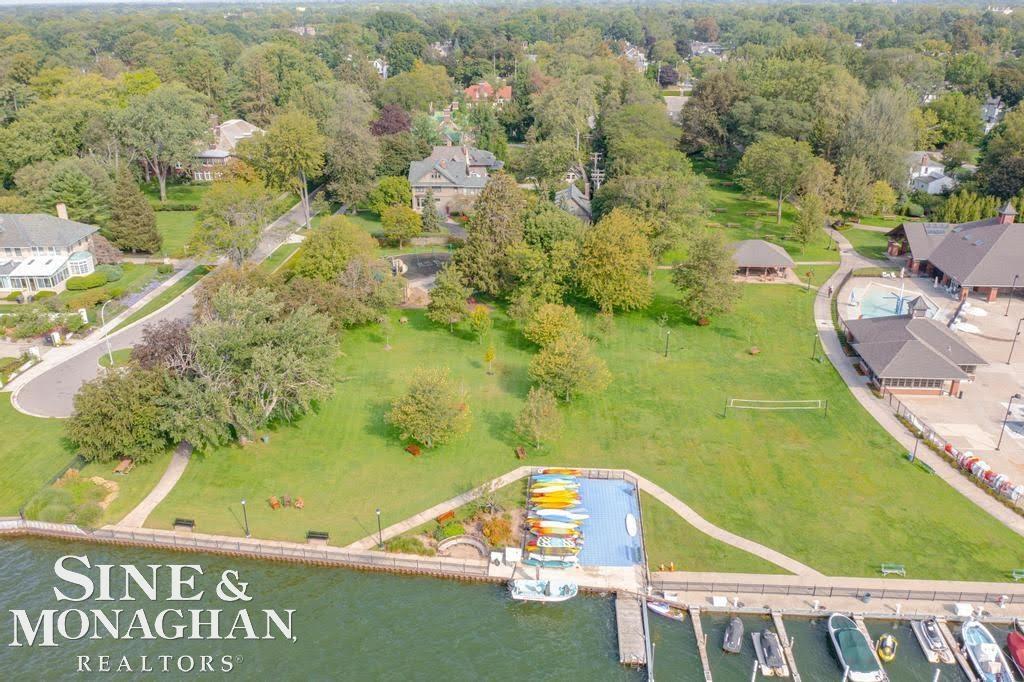 693 1/2 Saint Clair Street, Grosse Pointe, MI, 48230