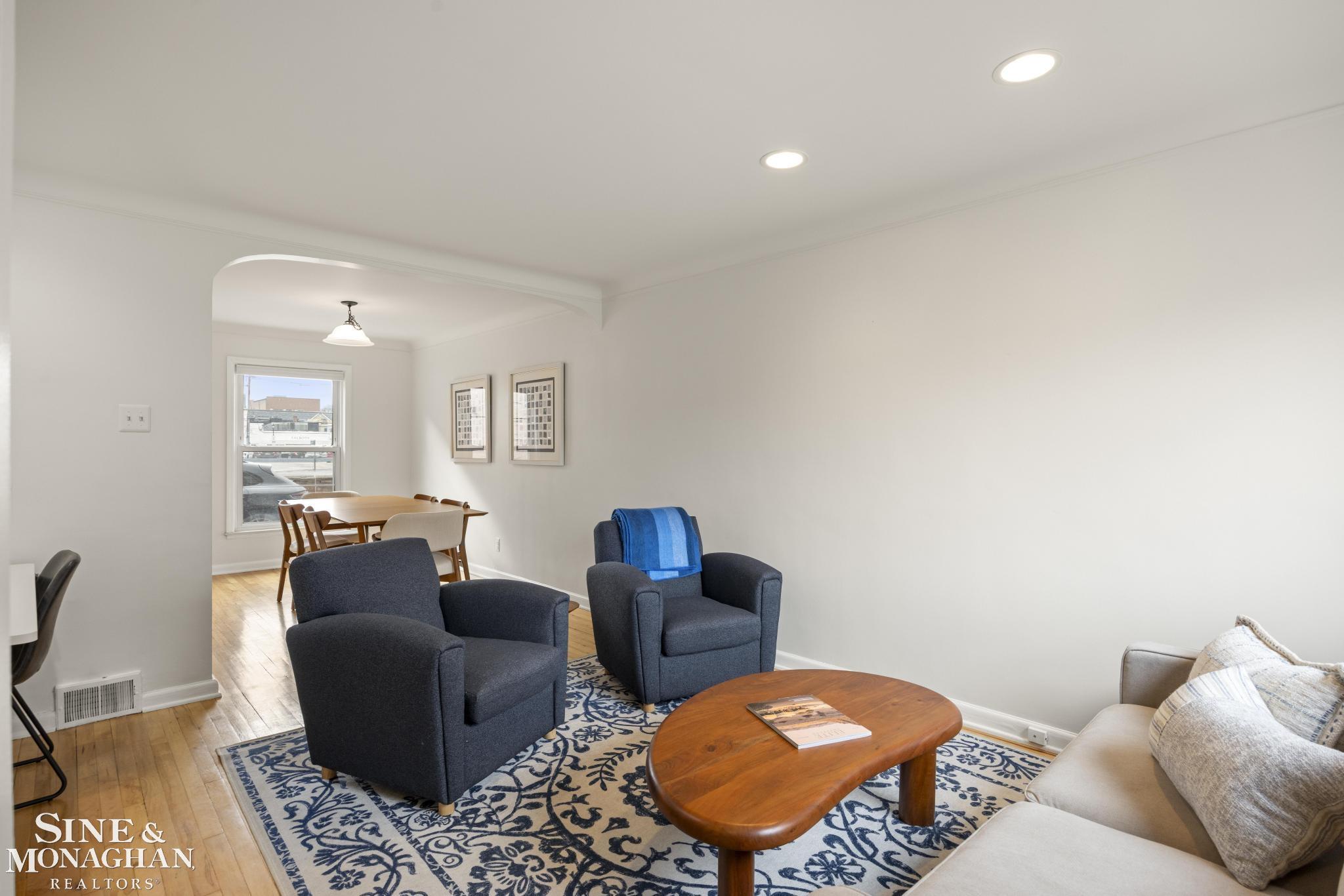 693 1/2 Saint Clair Street, Grosse Pointe, MI, 48230