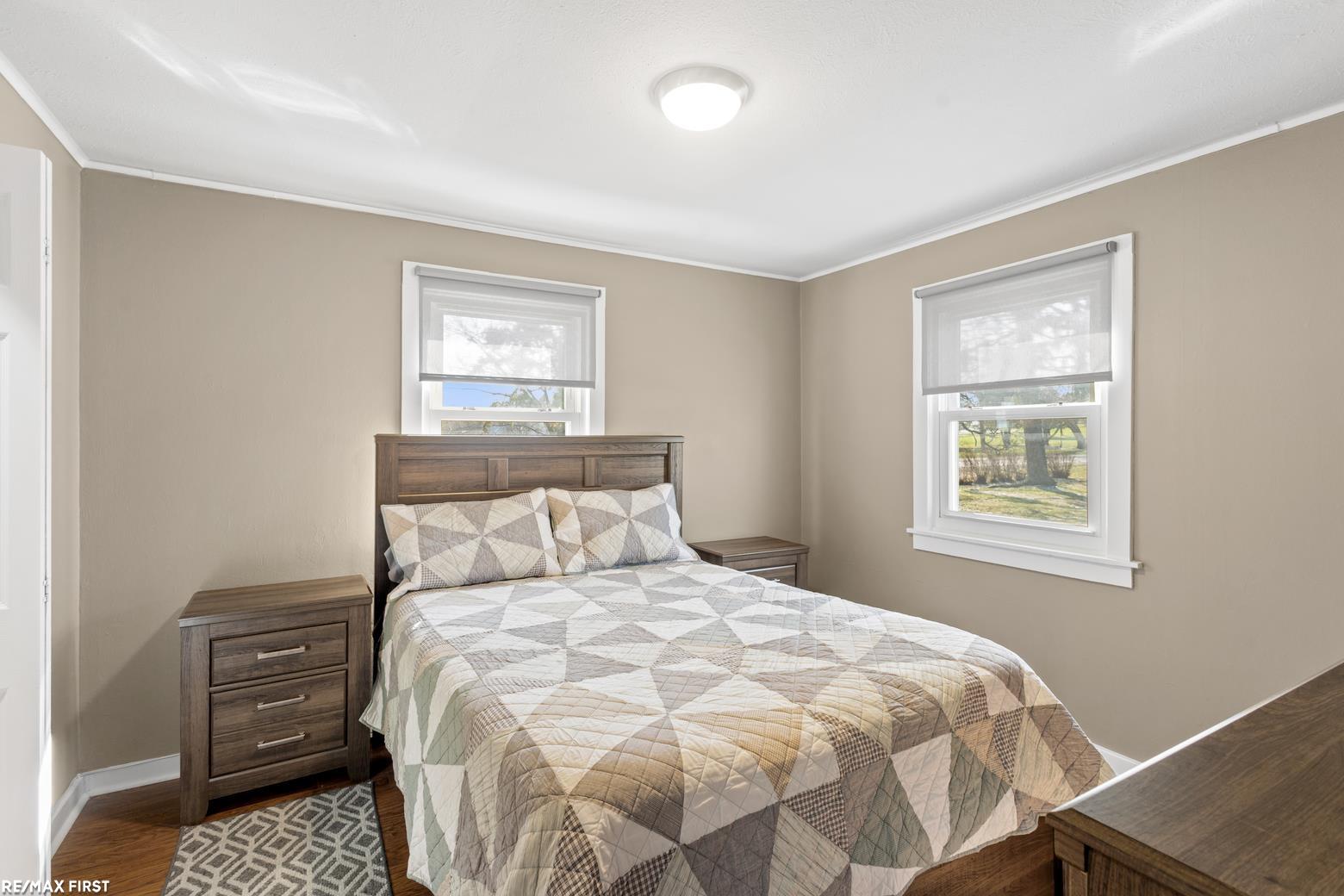 1060 S Kalamazoo Avenue, Marshall, MI, 49068