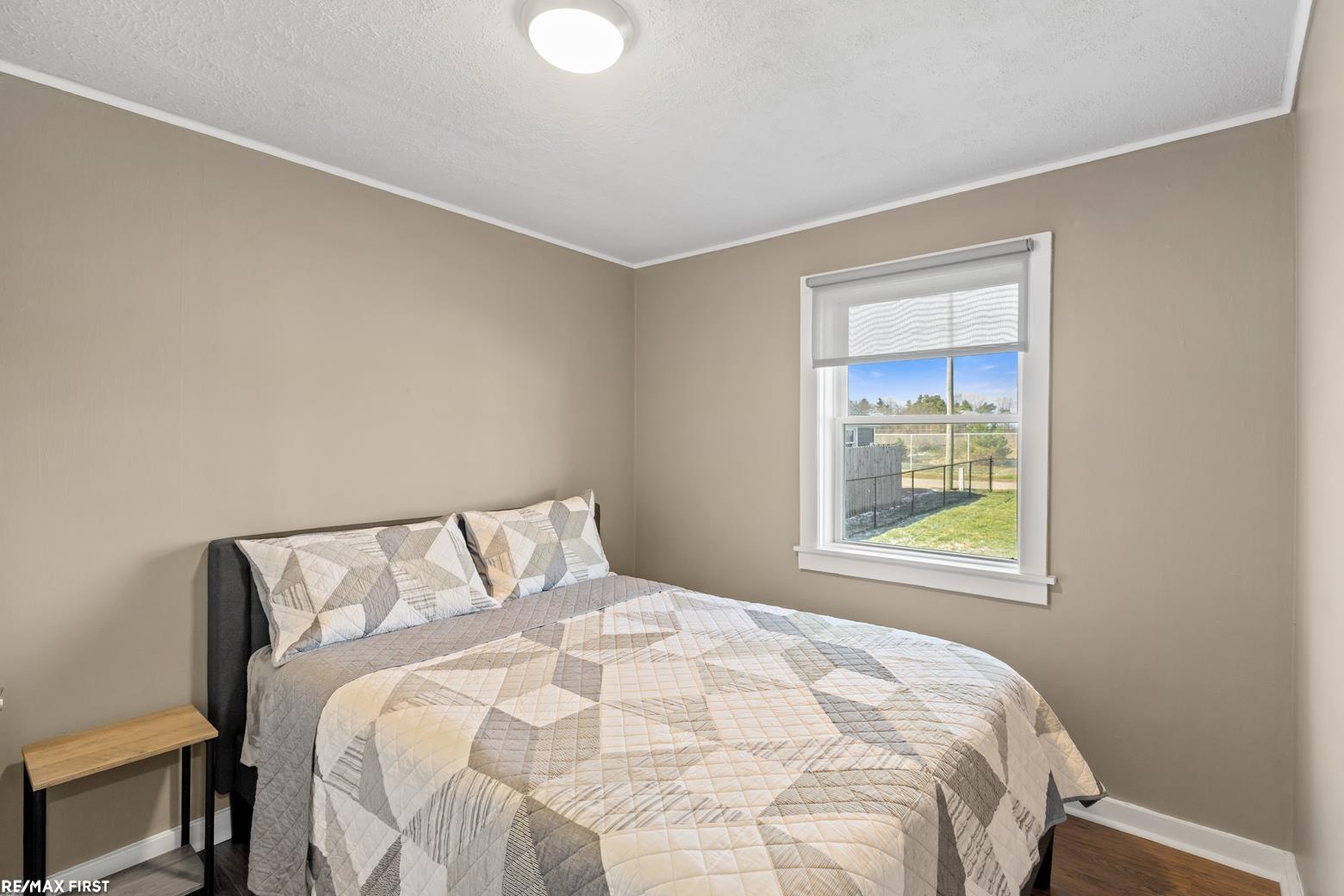 1060 S Kalamazoo Avenue, Marshall, MI, 49068