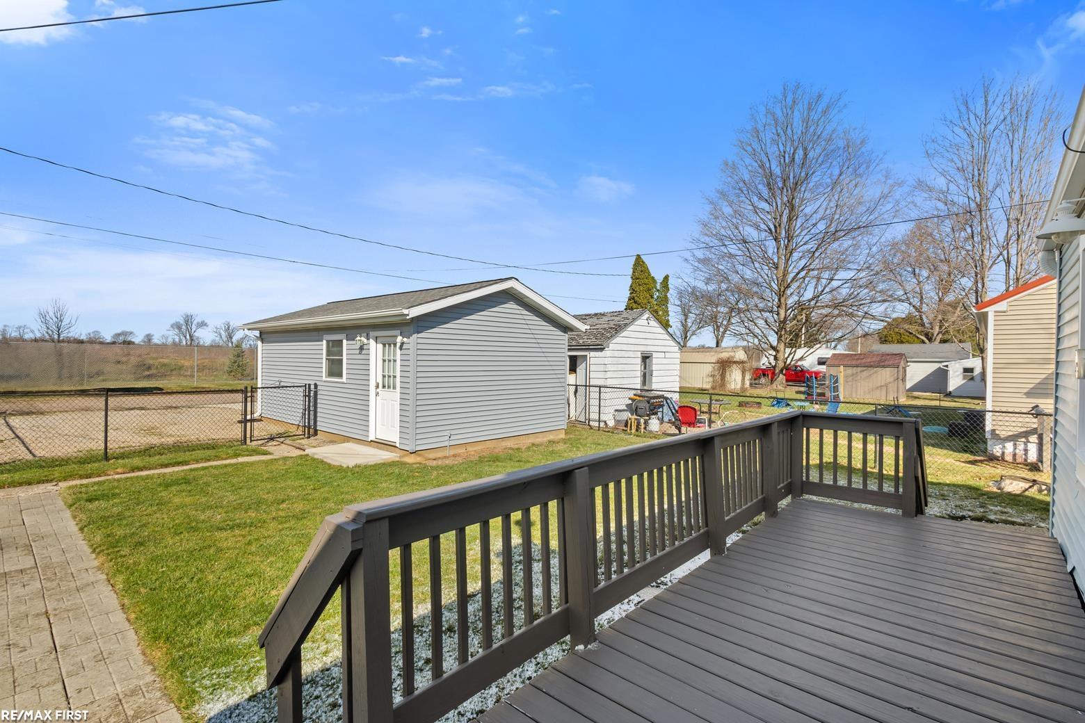 1060 S Kalamazoo Avenue, Marshall, MI, 49068