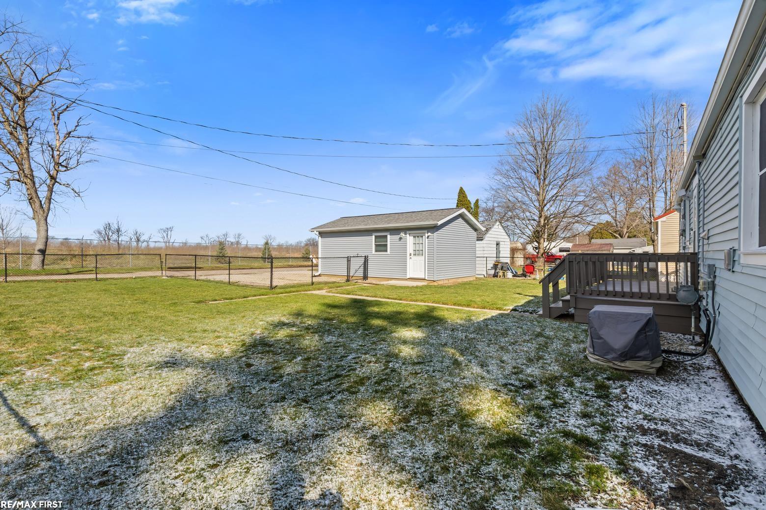 1060 S Kalamazoo Avenue, Marshall, MI, 49068