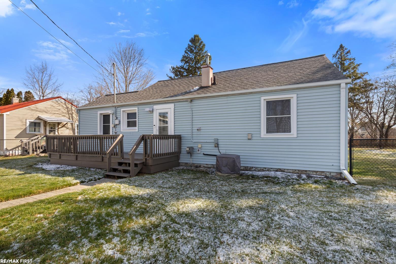 1060 S Kalamazoo Avenue, Marshall, MI, 49068