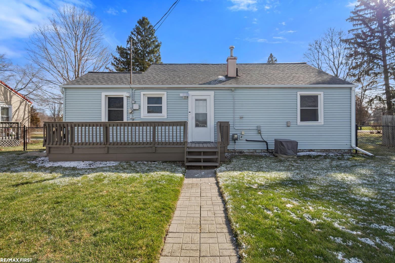 1060 S Kalamazoo Avenue, Marshall, MI, 49068