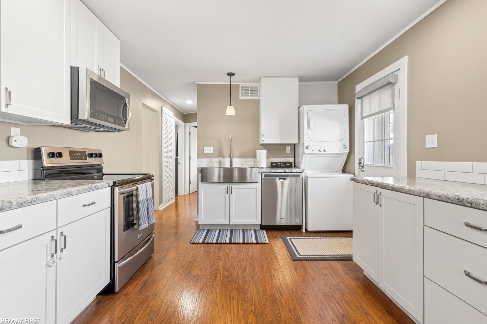 1060 S Kalamazoo Avenue, Marshall, MI, 49068