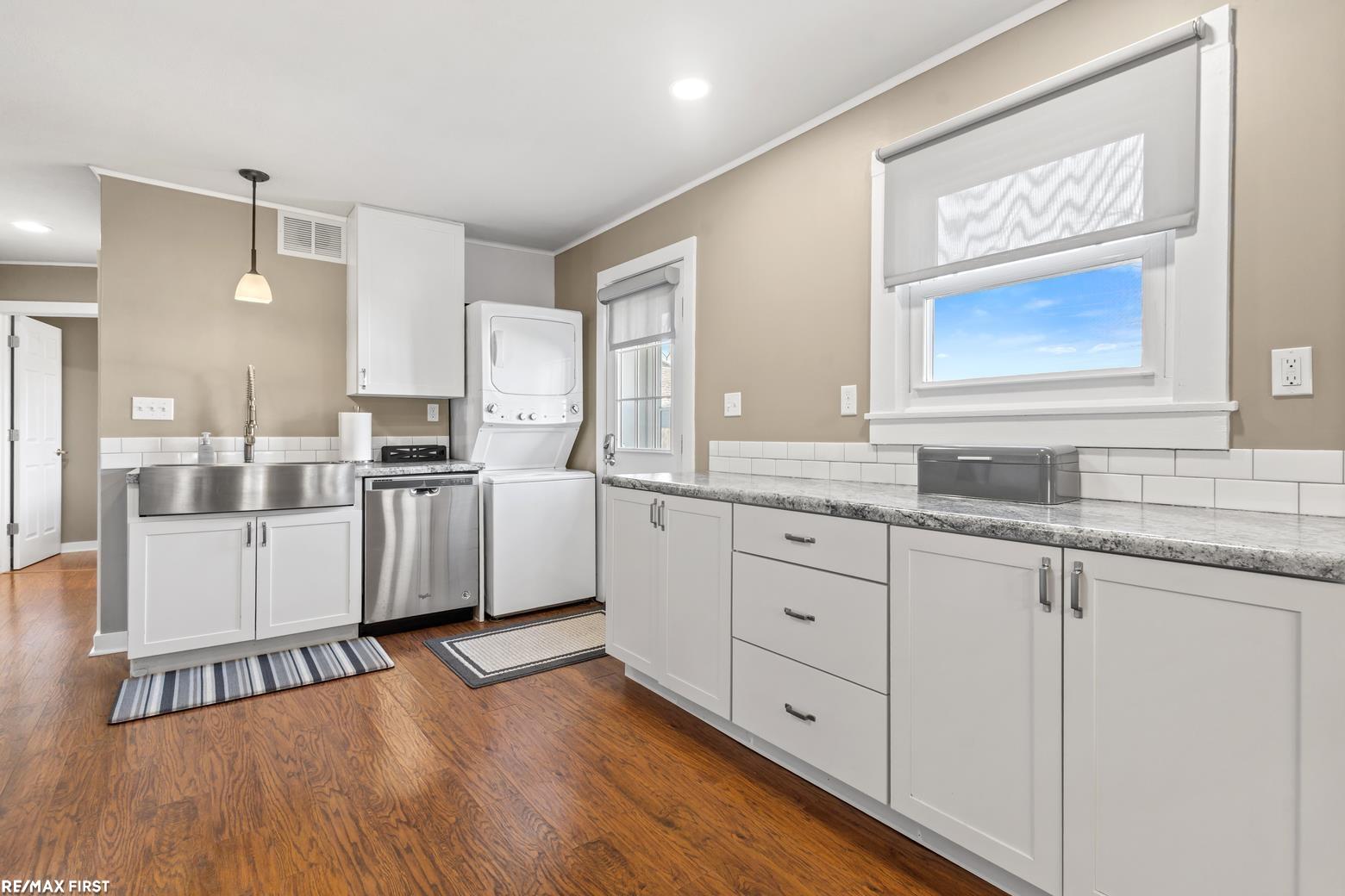 1060 S Kalamazoo Avenue, Marshall, MI, 49068