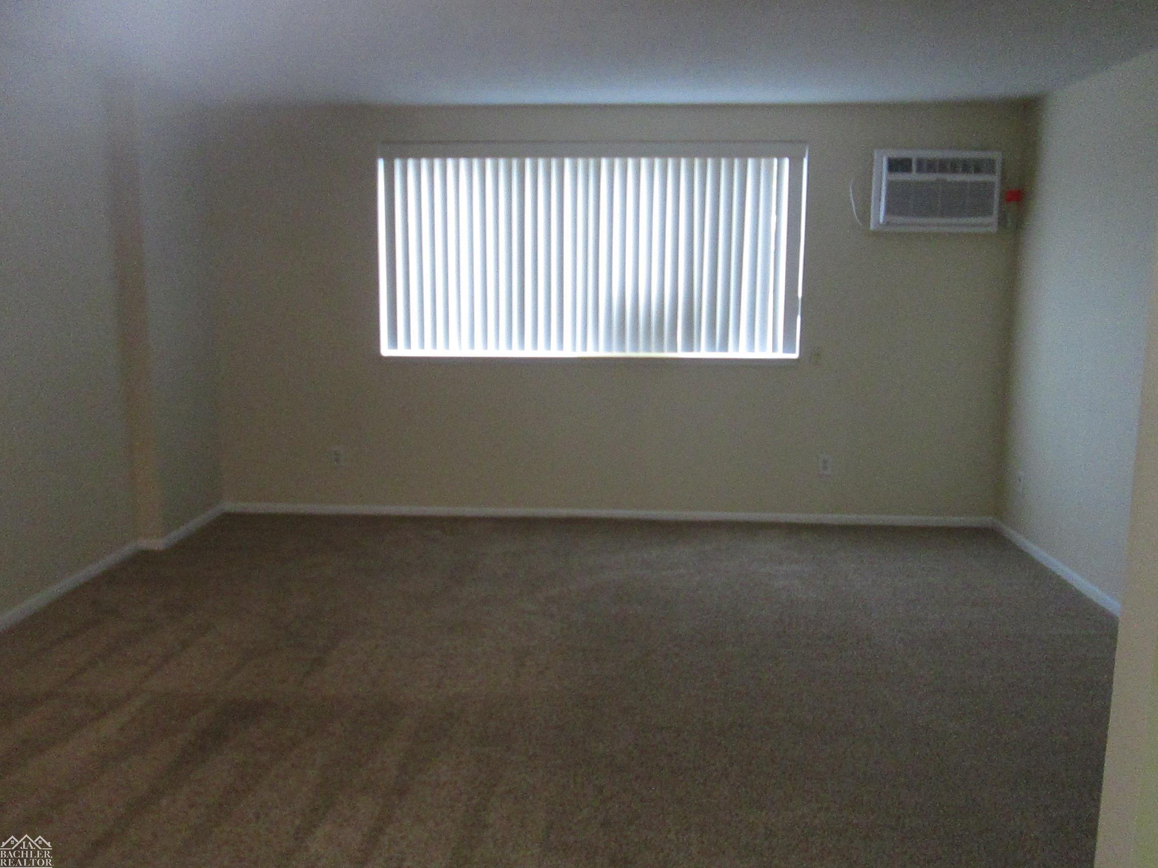 Saint Clair, MI, 48079