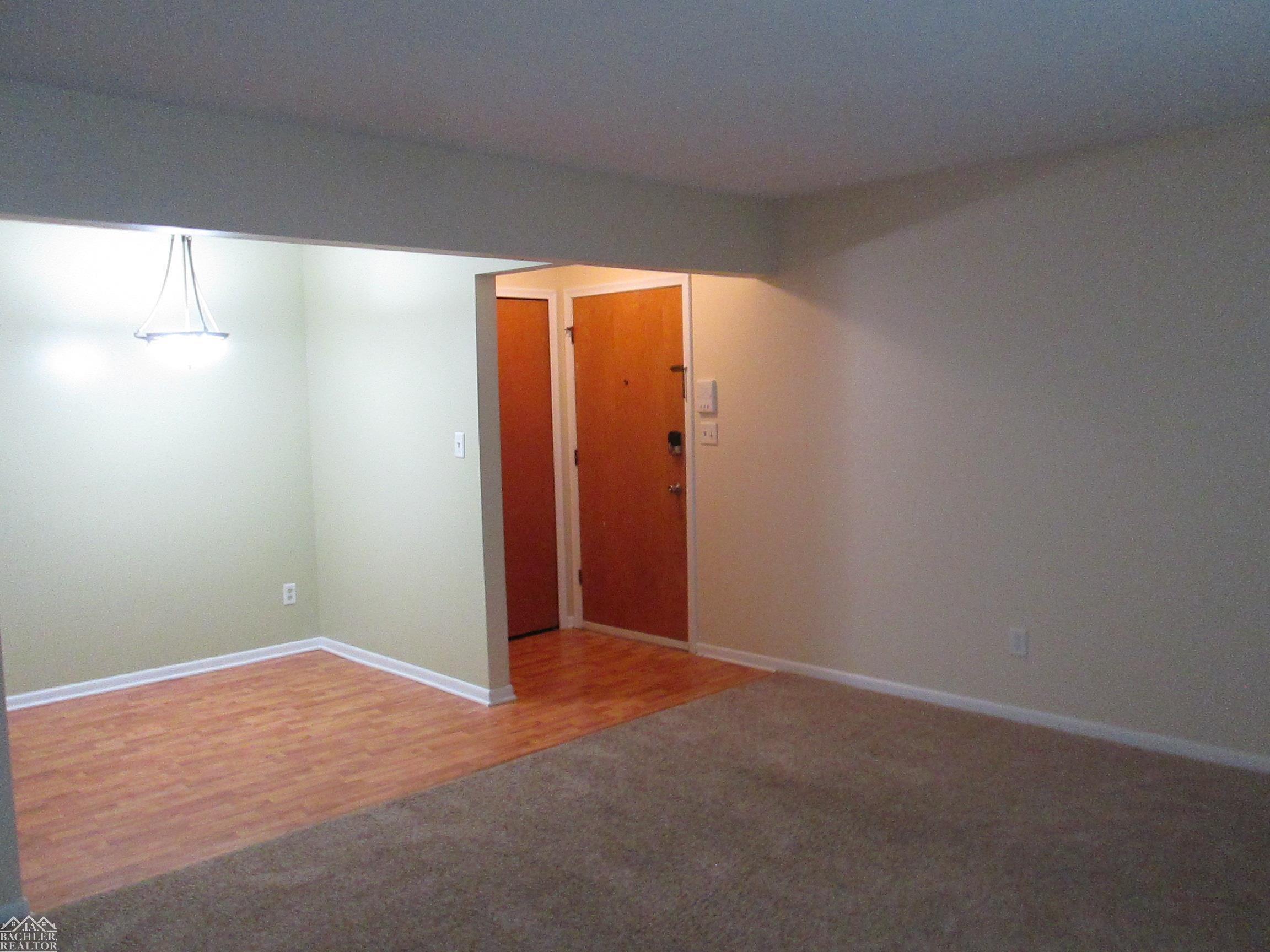 Saint Clair, MI, 48079