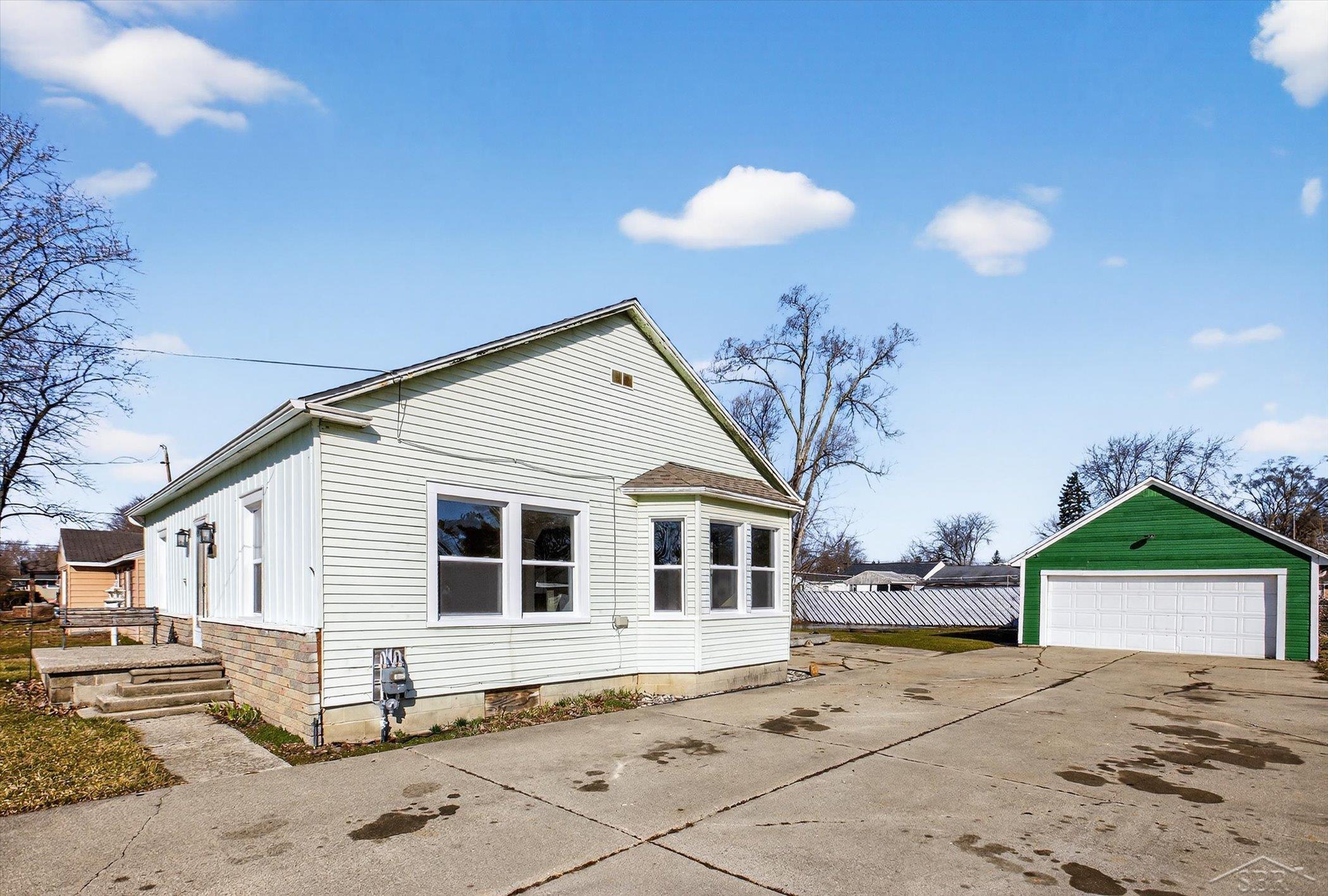 2529 Kansas Avenue, Saginaw, MI, 48601